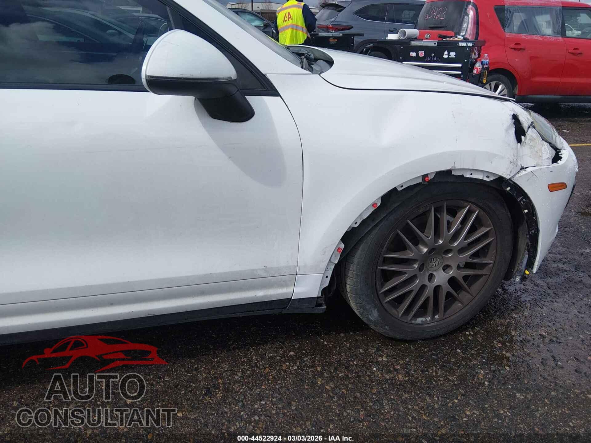 PORSCHE CAYENNE 2016 - WP1AB2A28GLA96350