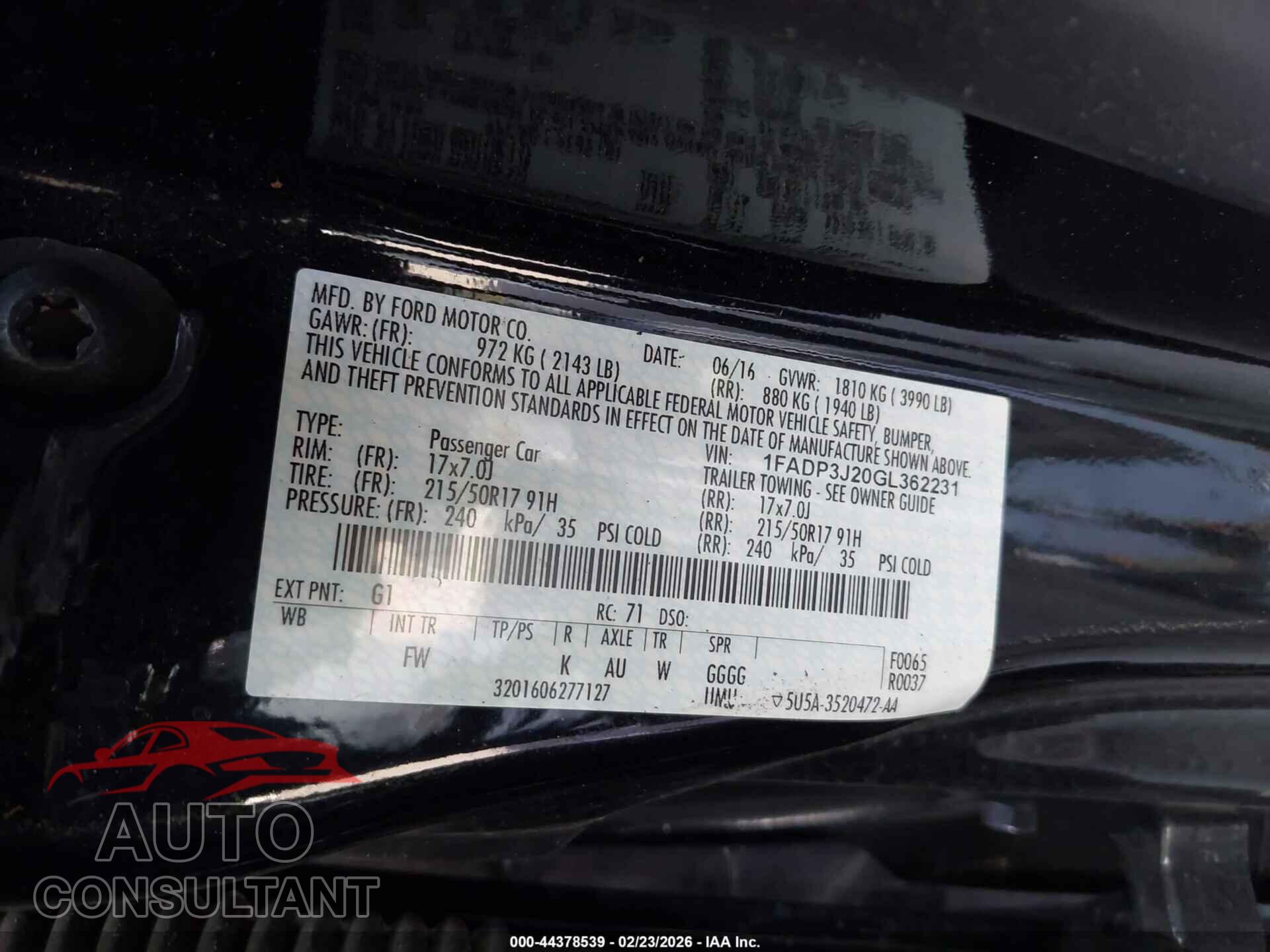 FORD FOCUS 2016 - 1FADP3J20GL362231