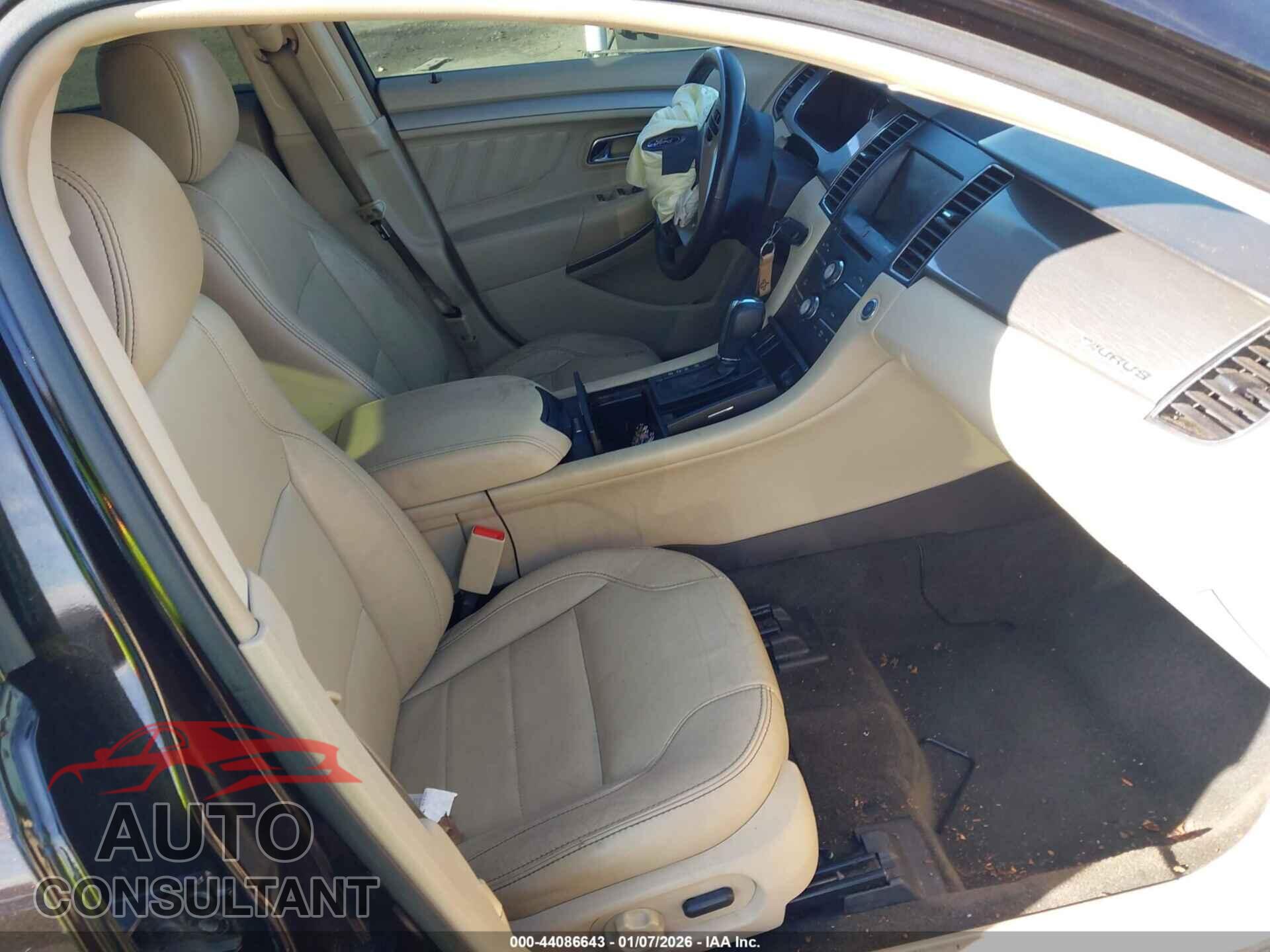 FORD TAURUS 2013 - 1FAHP2E85DG224540
