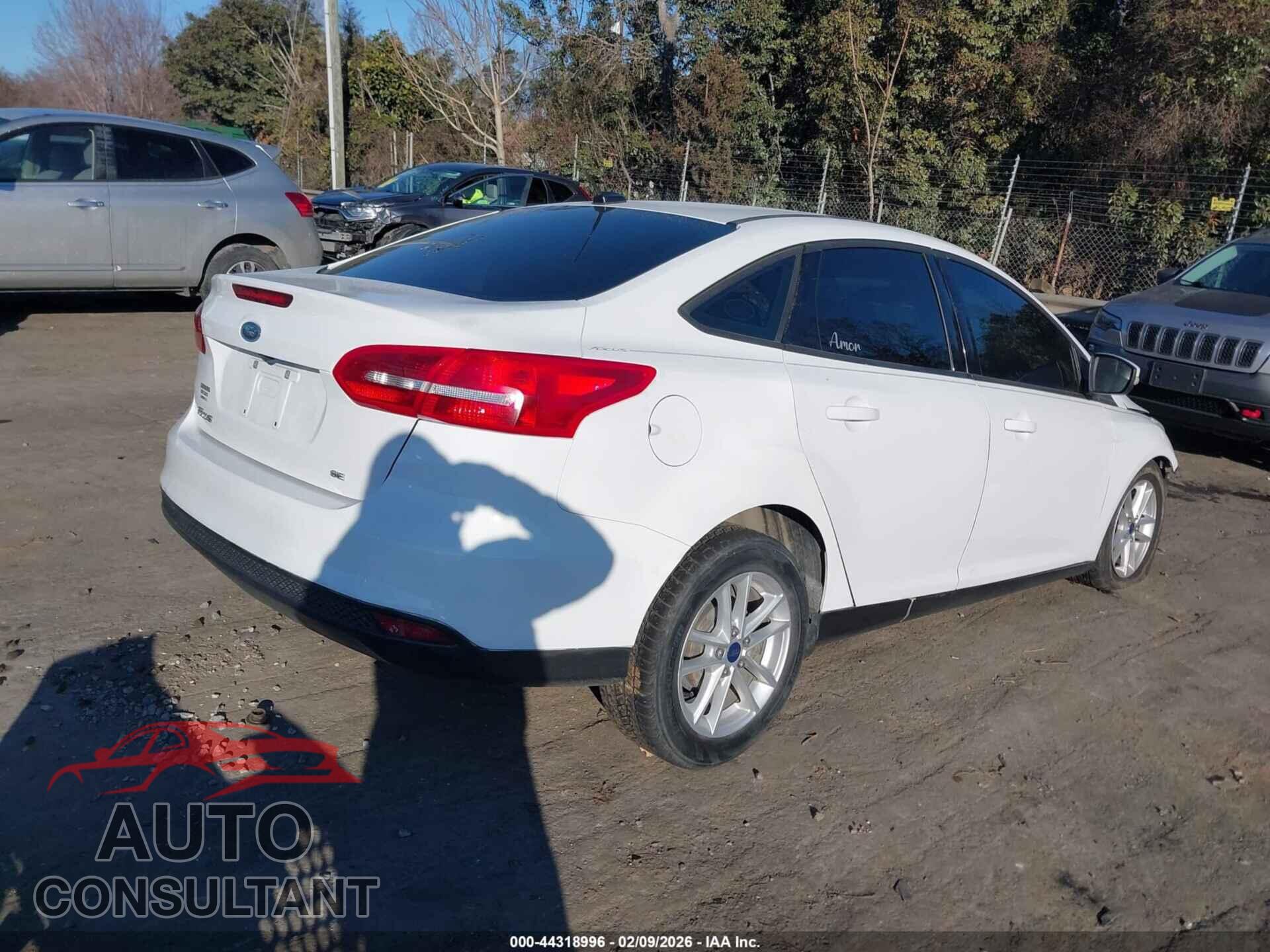 FORD FOCUS 2015 - 1FADP3F27FL307492