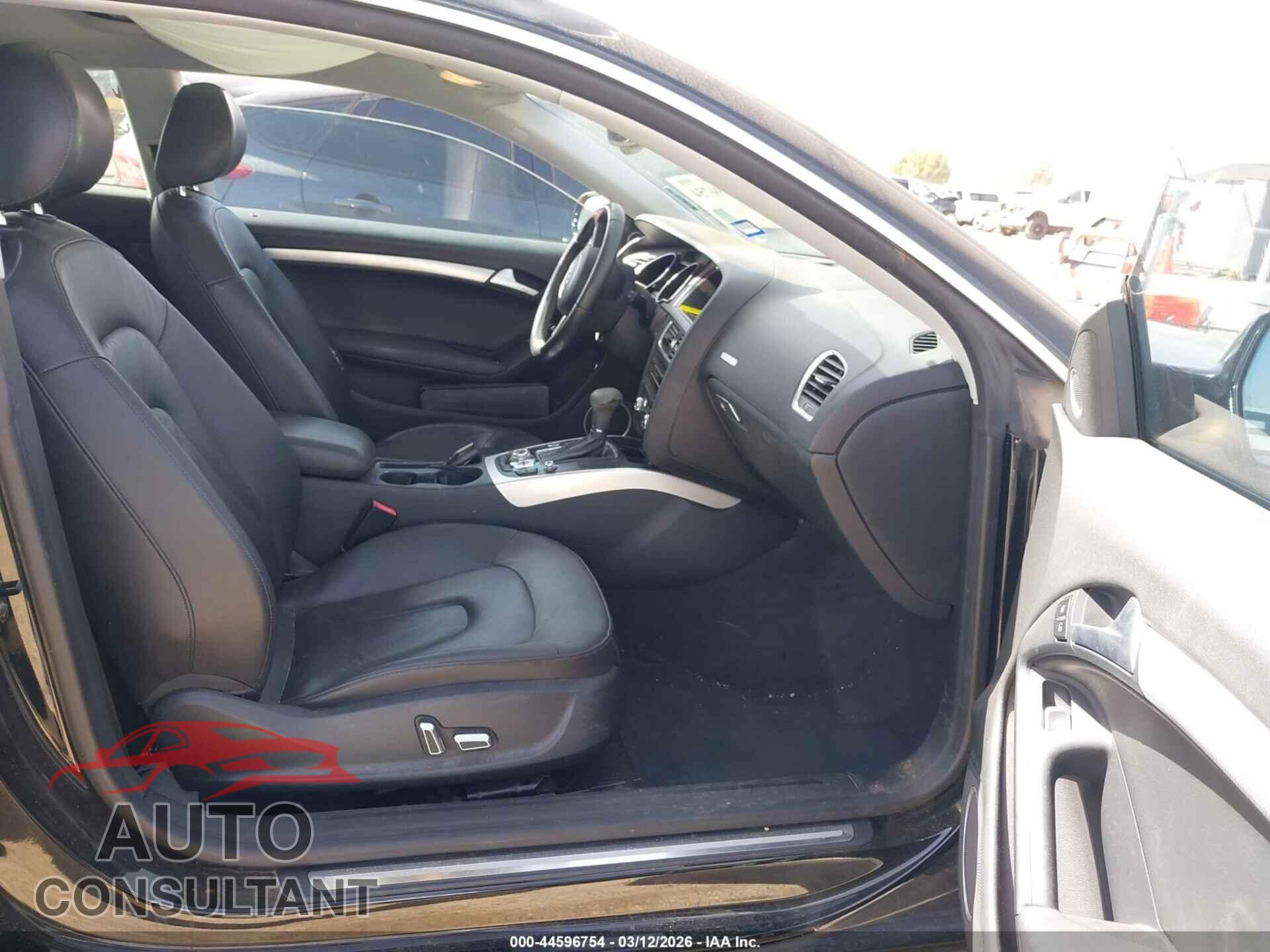 AUDI A5 2013 - WAULFAFR9DA034040