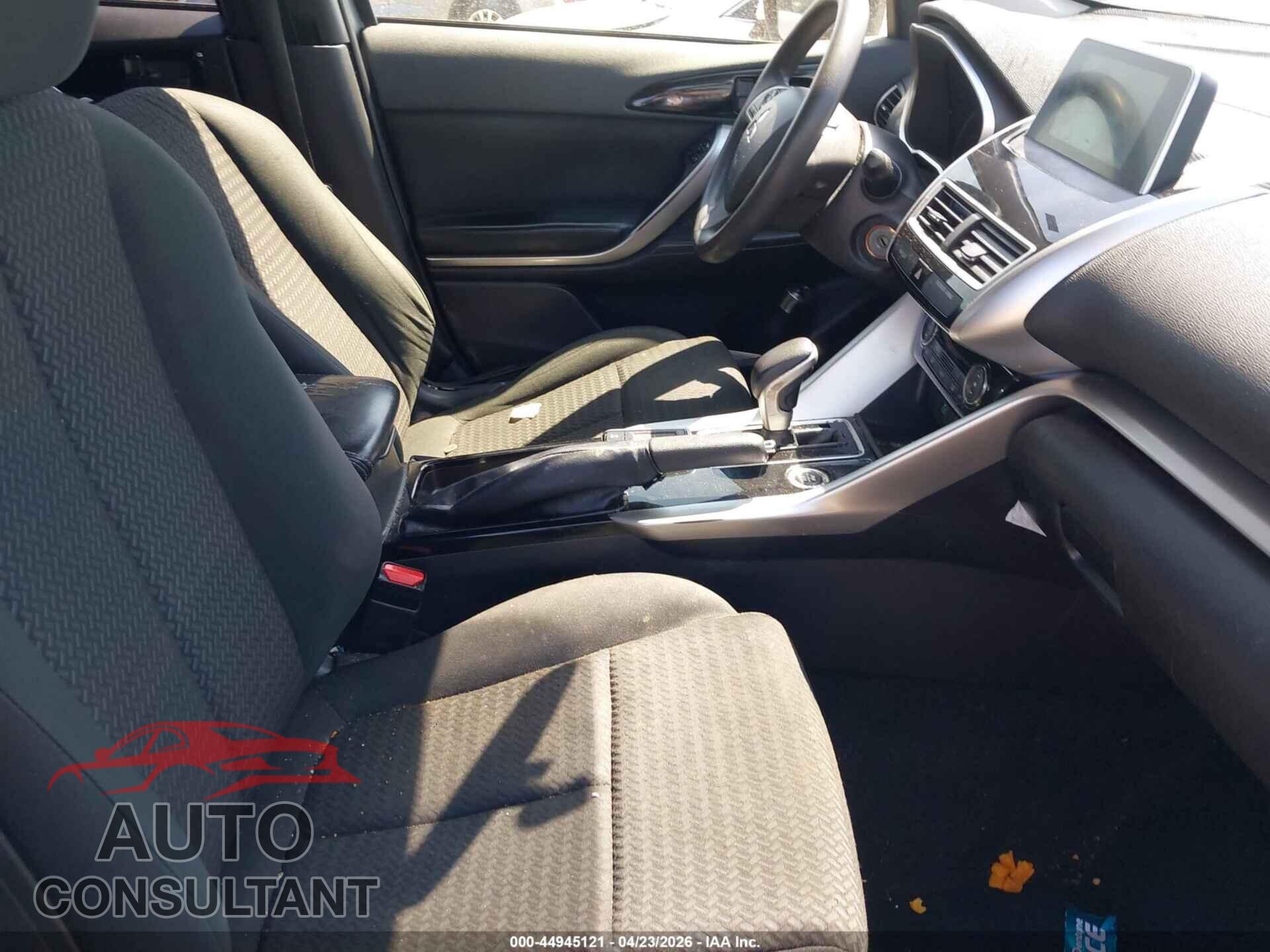 MITSUBISHI ECLIPSE CROSS 2018 - JA4AT4AA3JZ056788