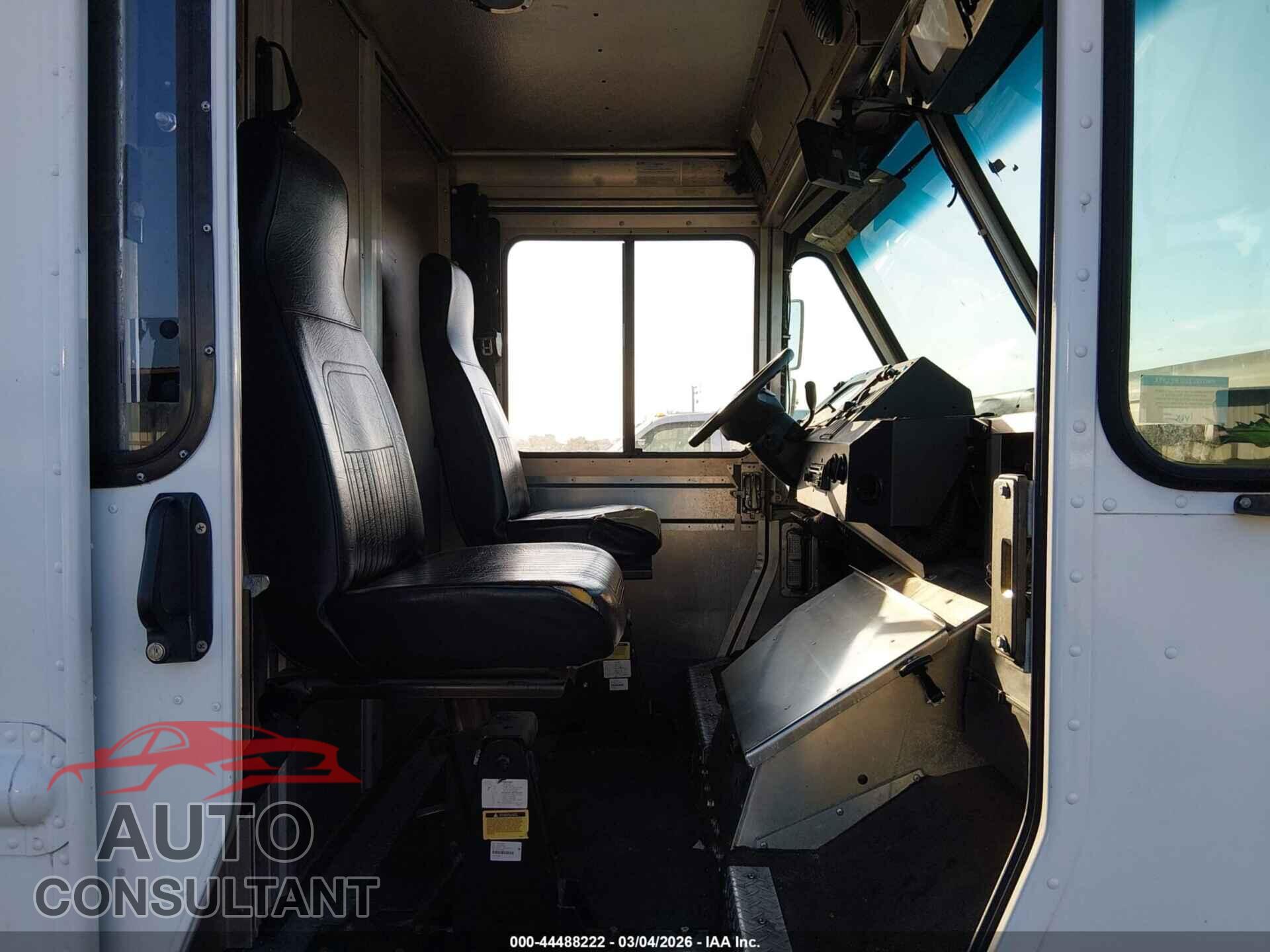FORD E-350 STRIPPED 2017 - 1FC3E3KS1HDC66470