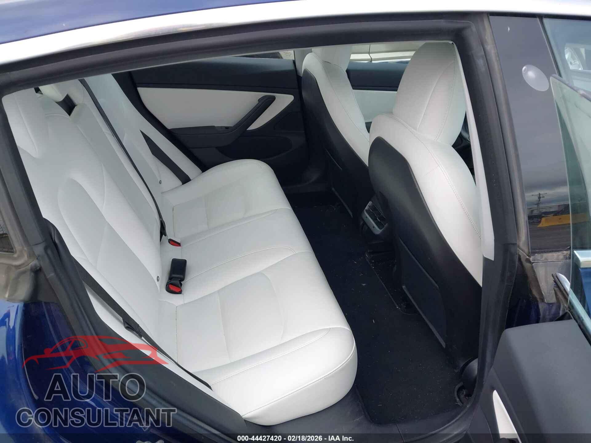 TESLA MODEL 3 2018 - 5YJ3E1EB6JF101044