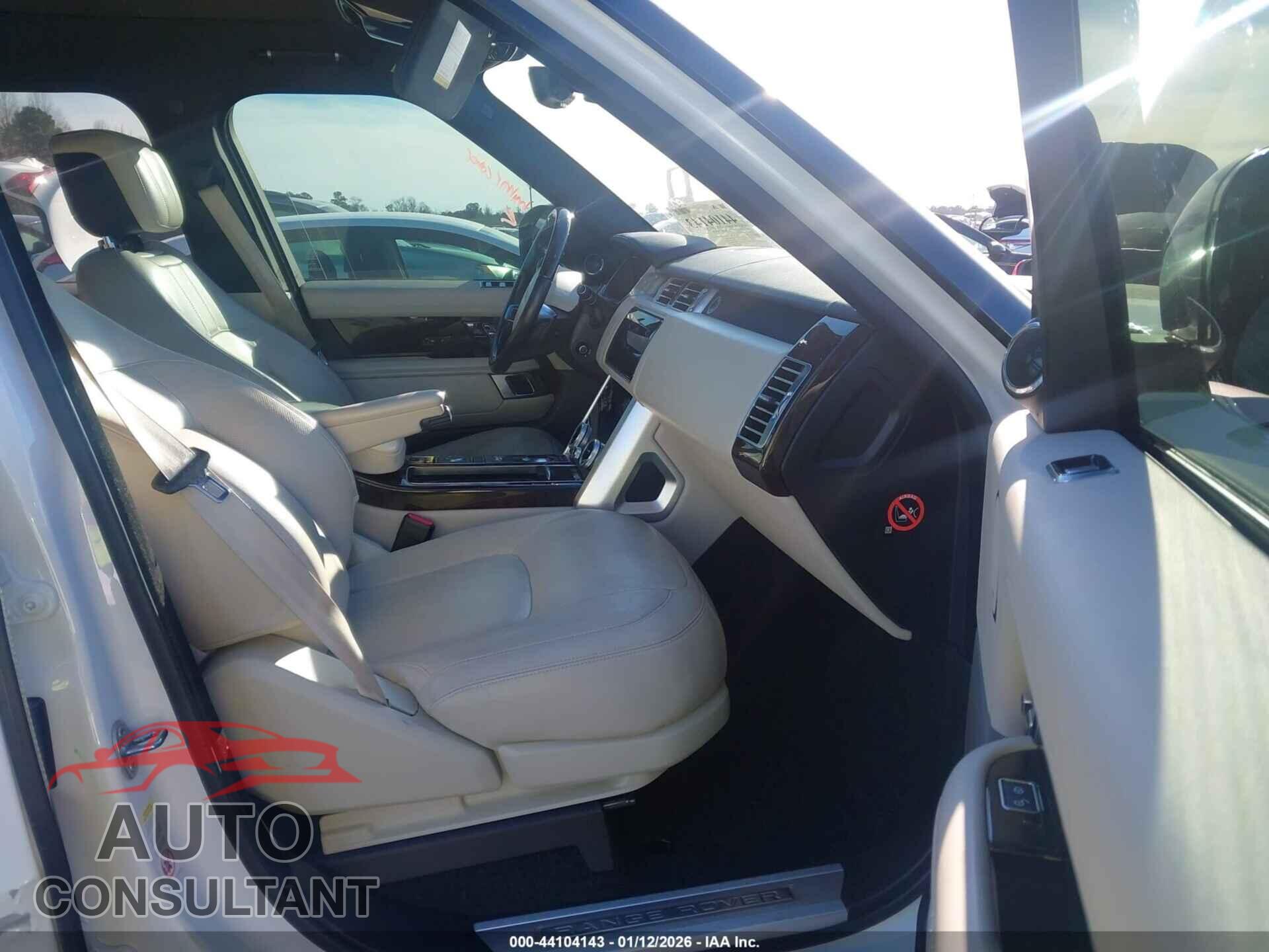 LAND ROVER RANGE ROVER 2018 - SALGS2RK2JA505552