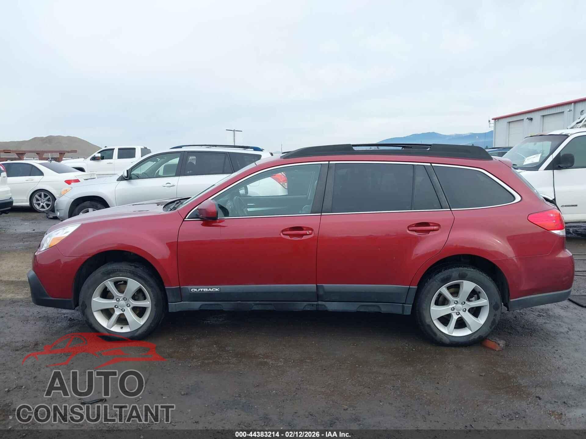 SUBARU OUTBACK 2013 - 4S4BRBGC8D3239175