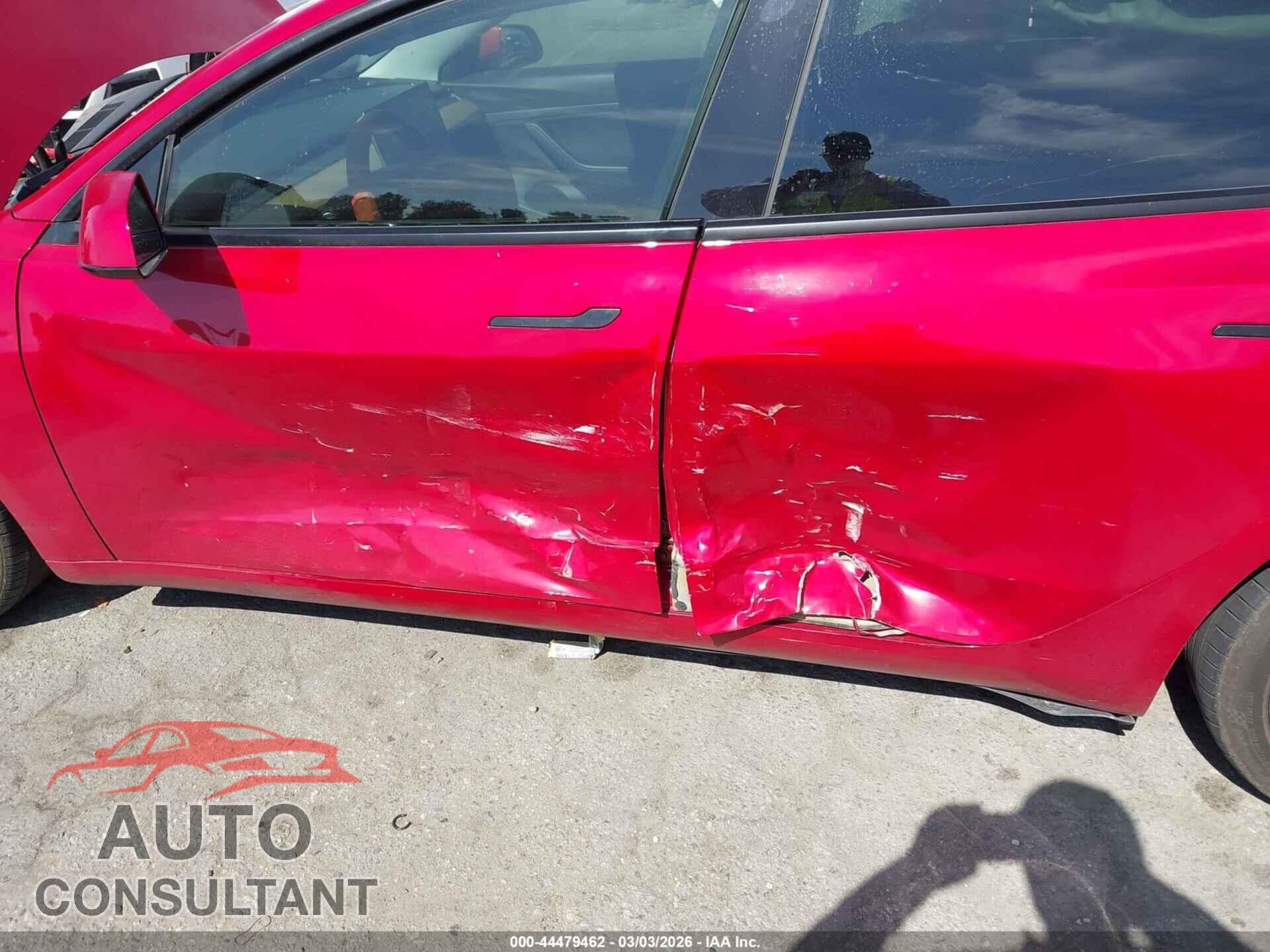 TESLA MODEL 3 2021 - 5YJ3E1EA2MF878395