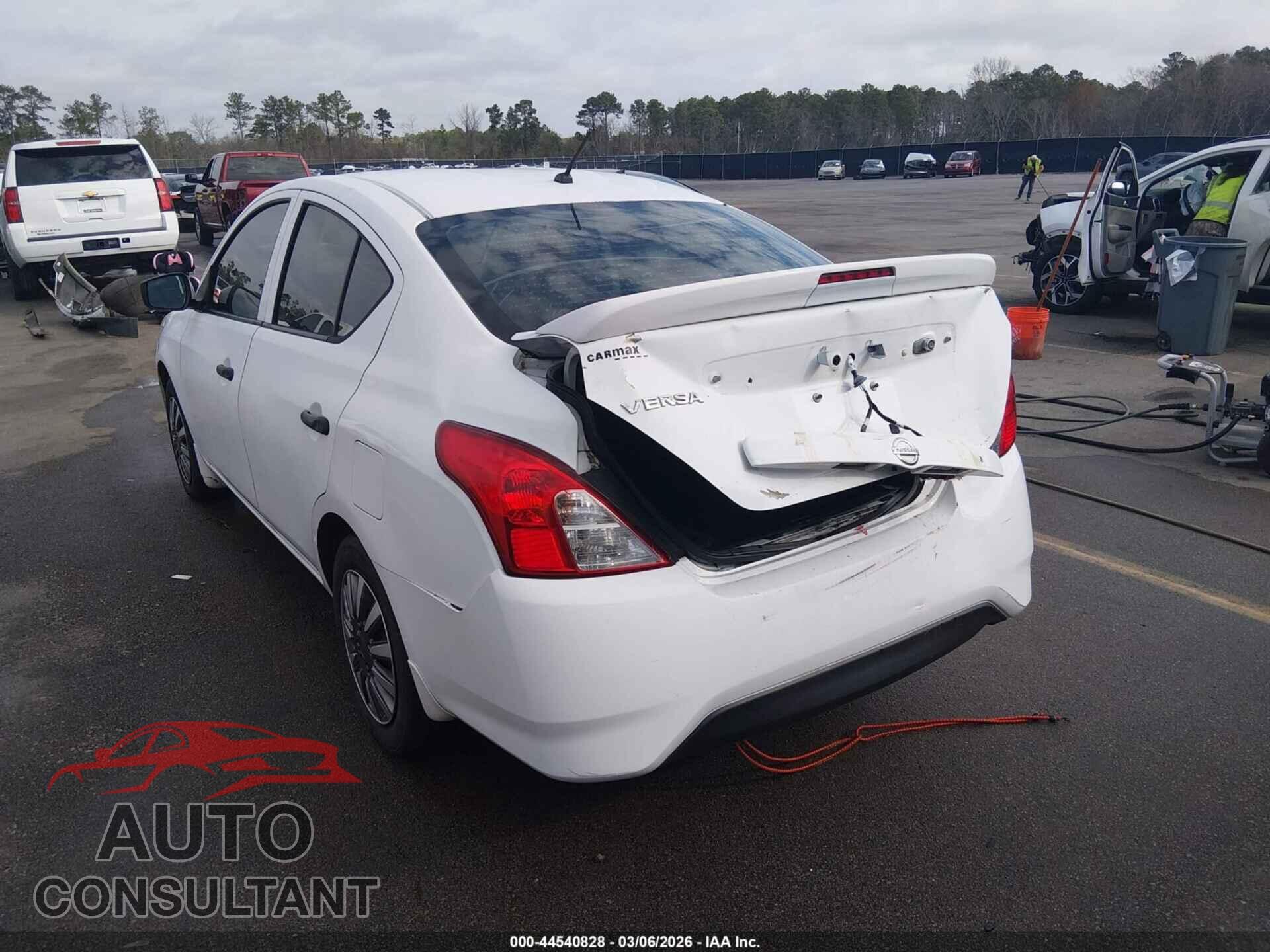 NISSAN VERSA 2016 - 3N1CN7AP6GL908648