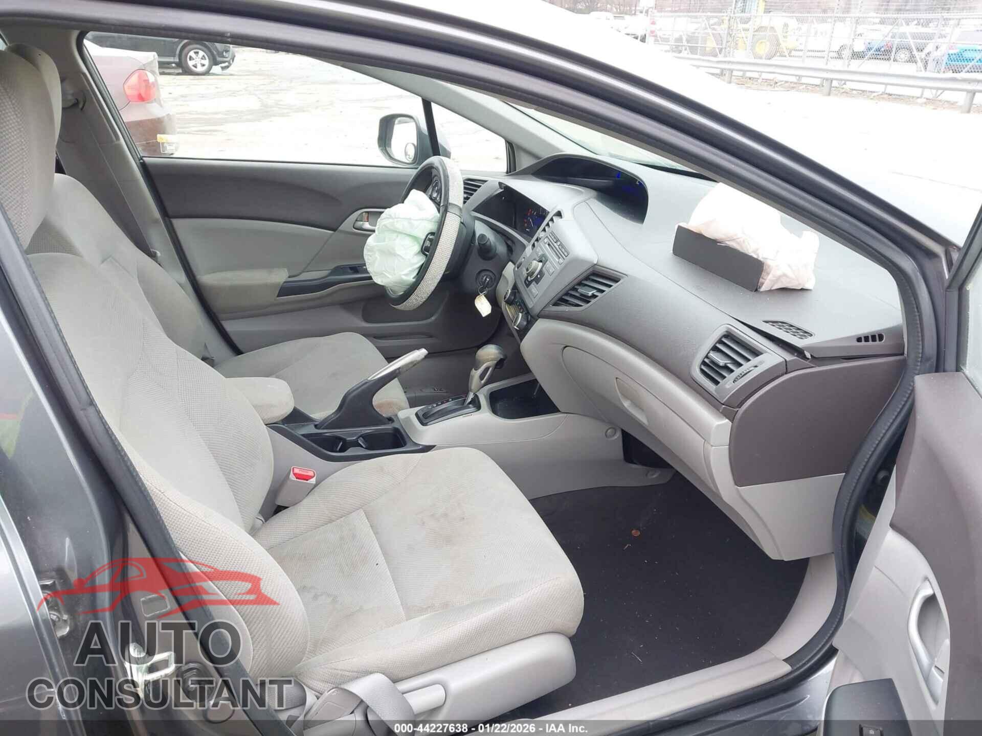 HONDA CIVIC 2012 - 19XFB2F58CE378548