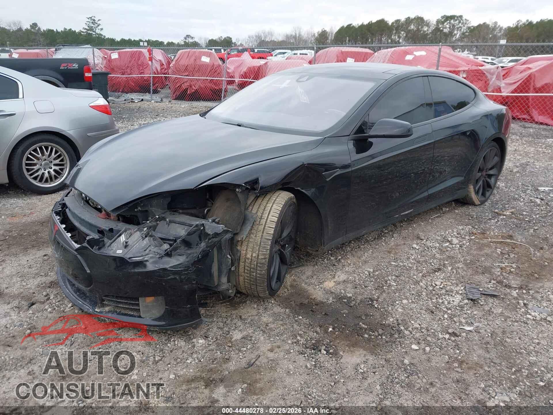 TESLA MODEL S 2015 - 5YJSA1S29FF089913
