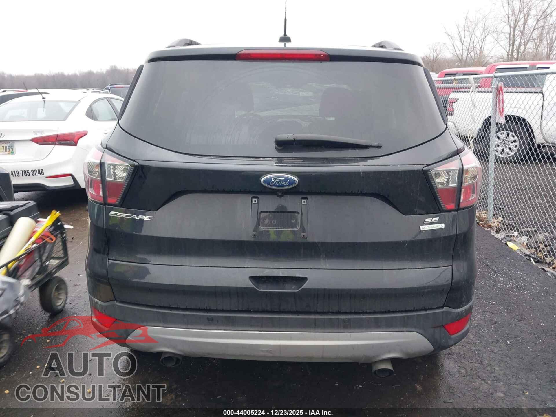 FORD ESCAPE 2017 - 1FMCU0G94HUB99463