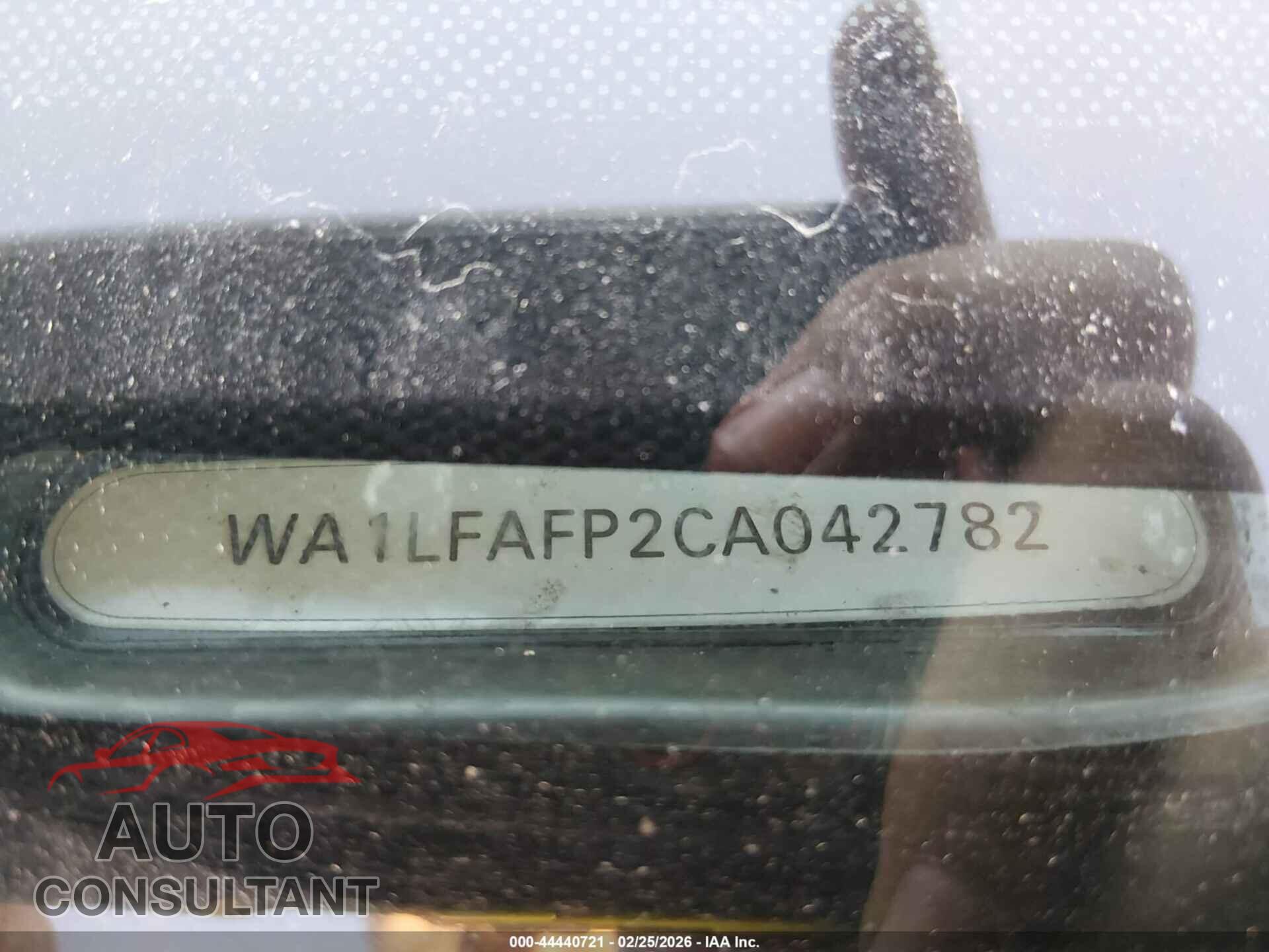 AUDI Q5 2012 - WA1LFAFP2CA042782