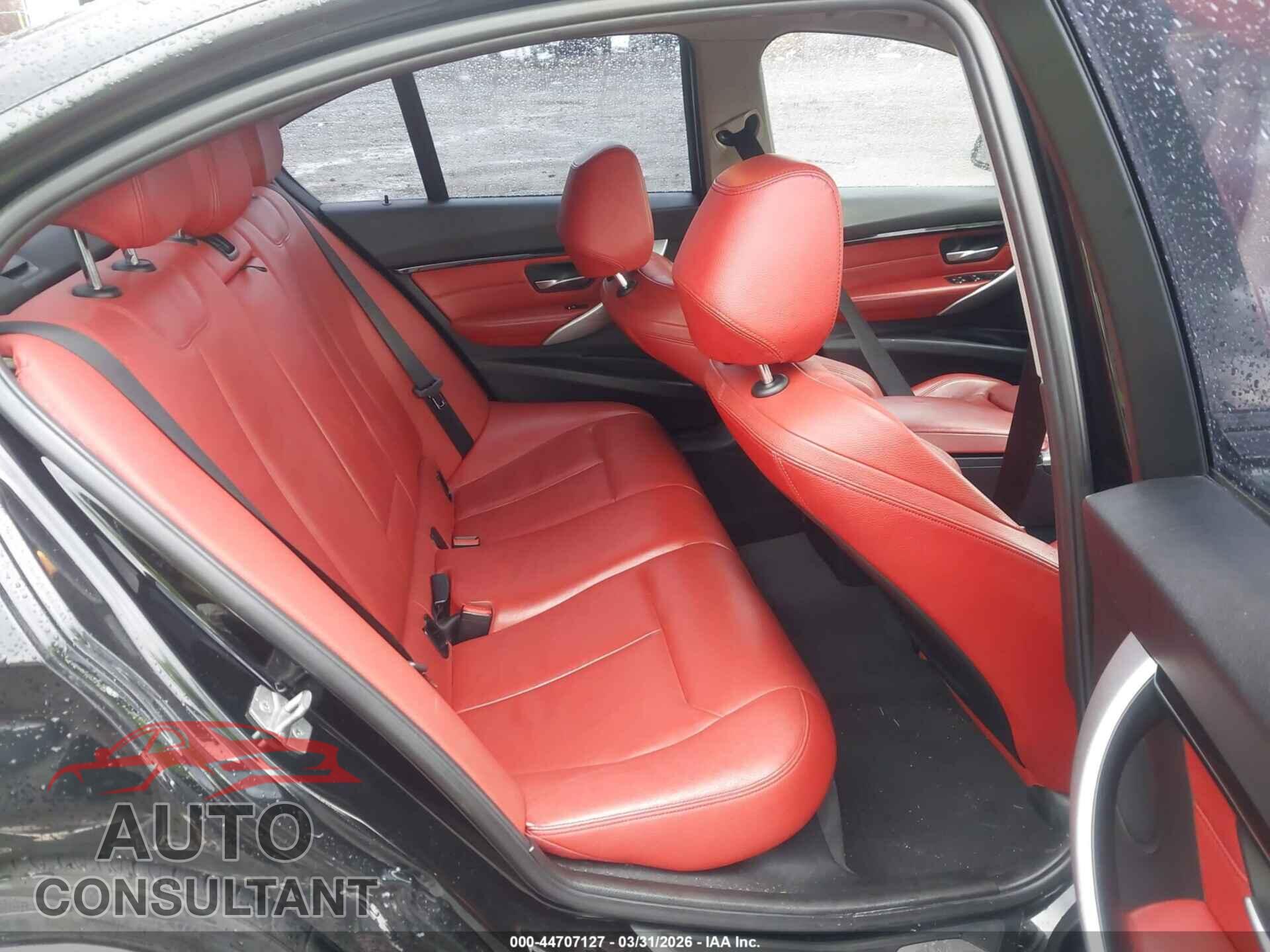 BMW 320I 2016 - WBA8E5G52GNU21957