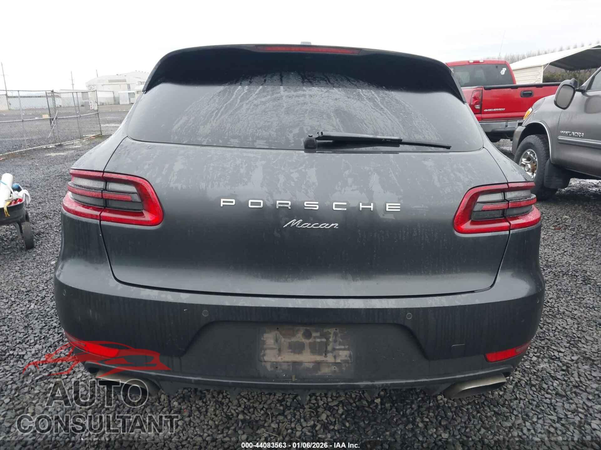 PORSCHE MACAN 2018 - WP1AA2A56JLB04210