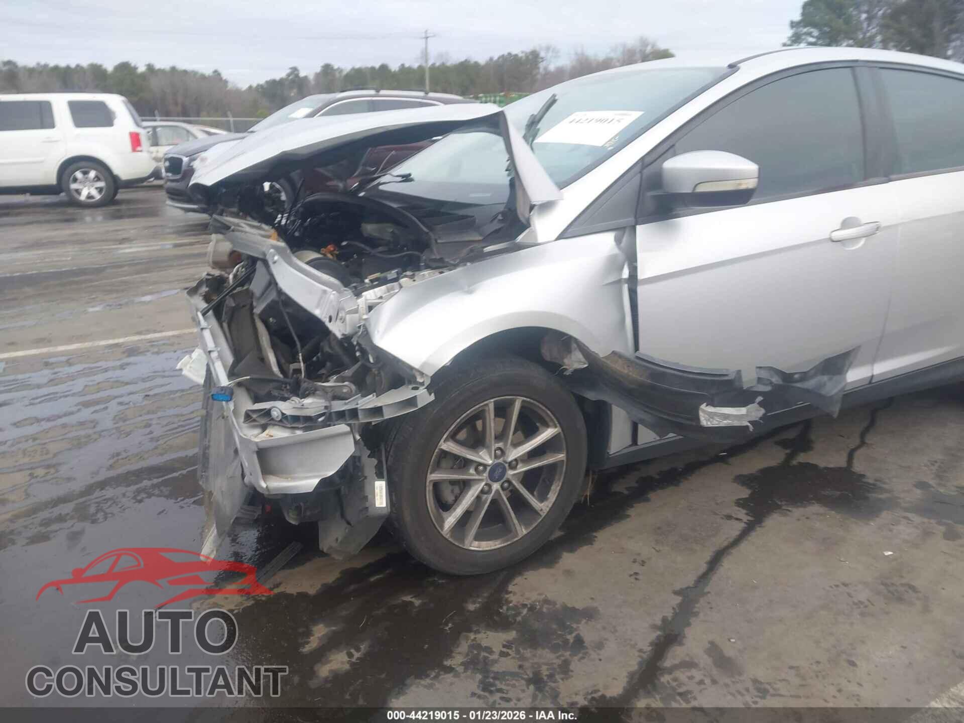 FORD FOCUS 2017 - 1FADP3F26HL271667