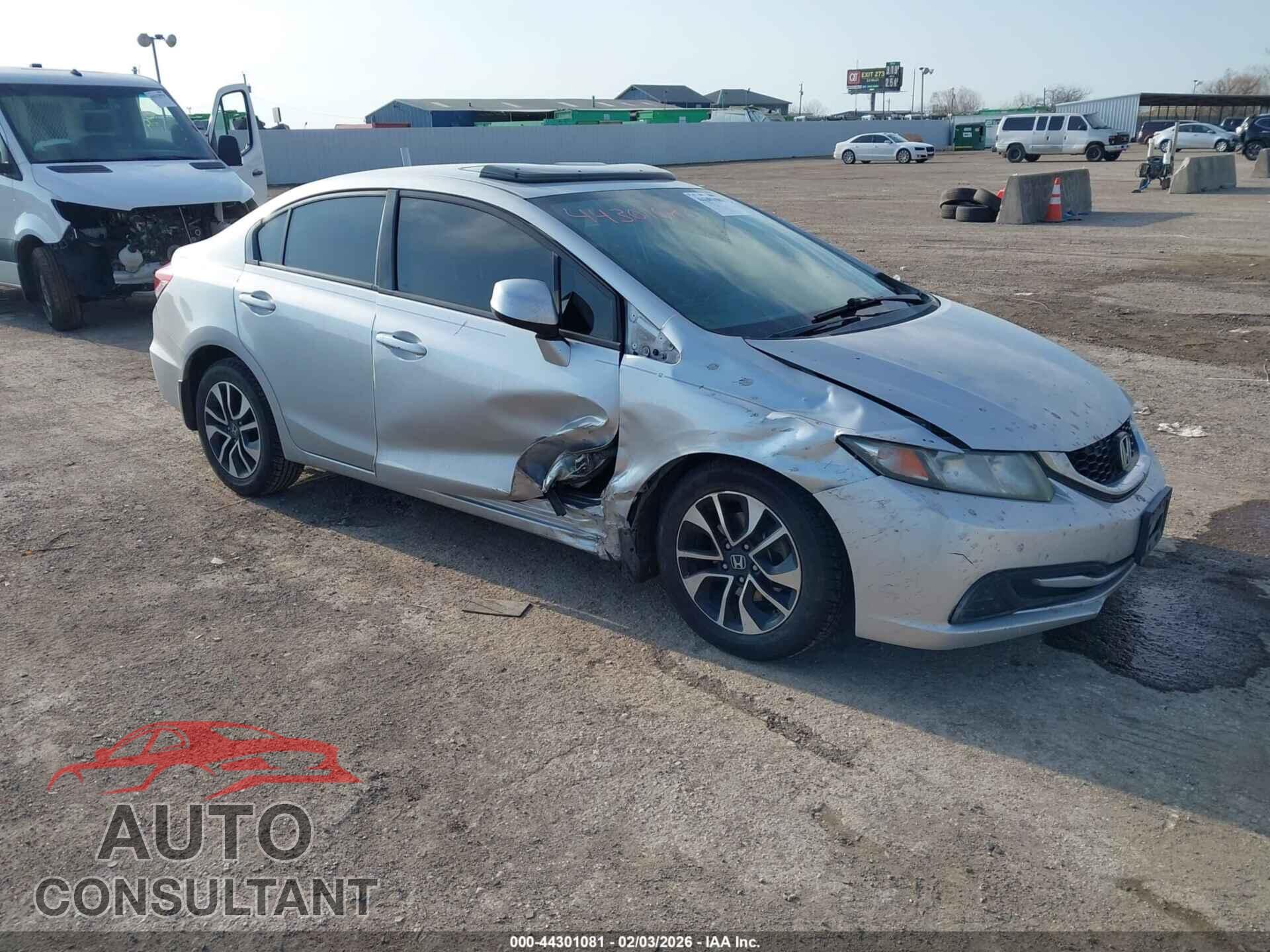 HONDA CIVIC 2013 - 2HGFB2F83DH557579
