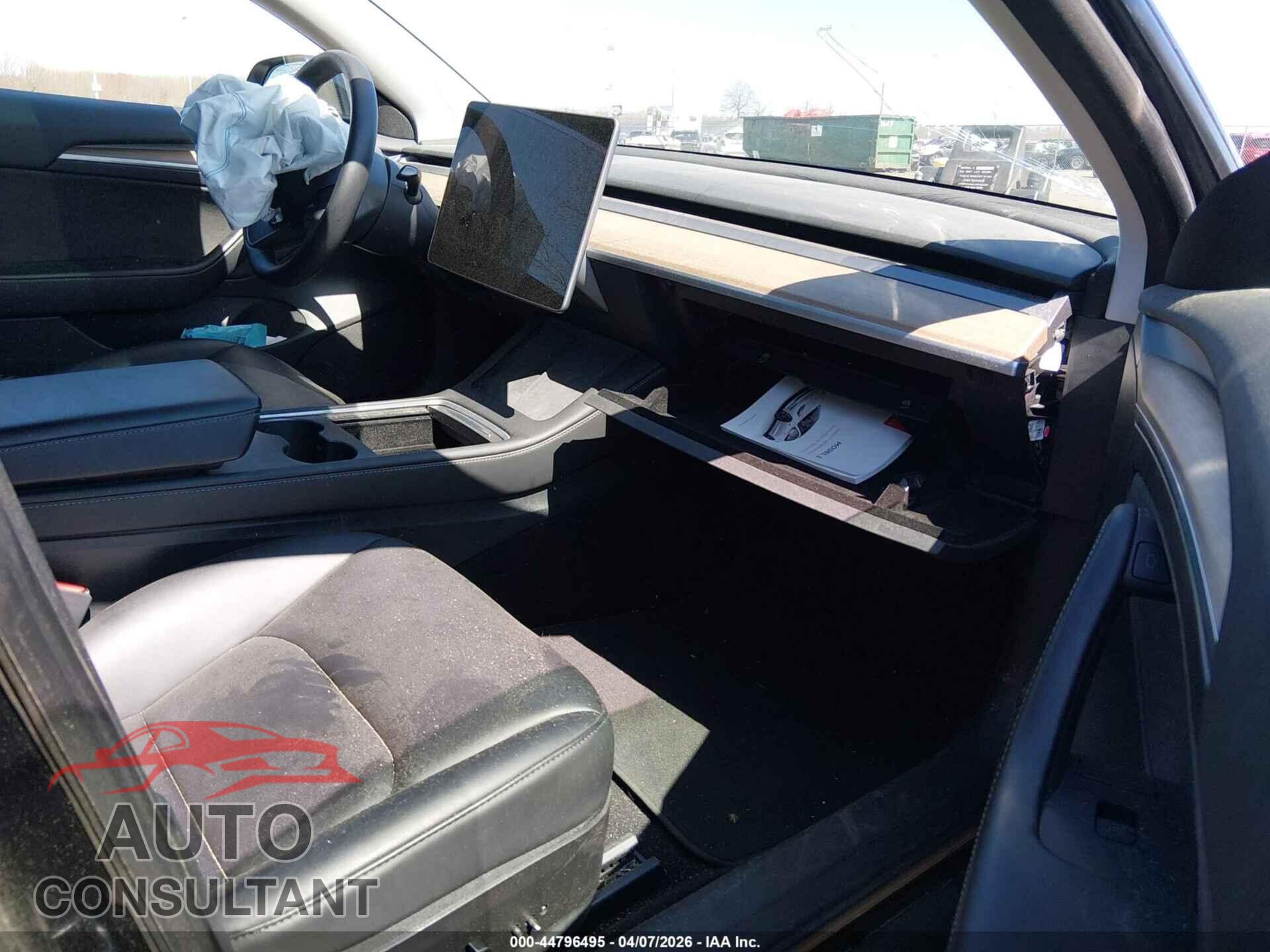 TESLA MODEL 3 2023 - 5YJ3E1EA5PF548142