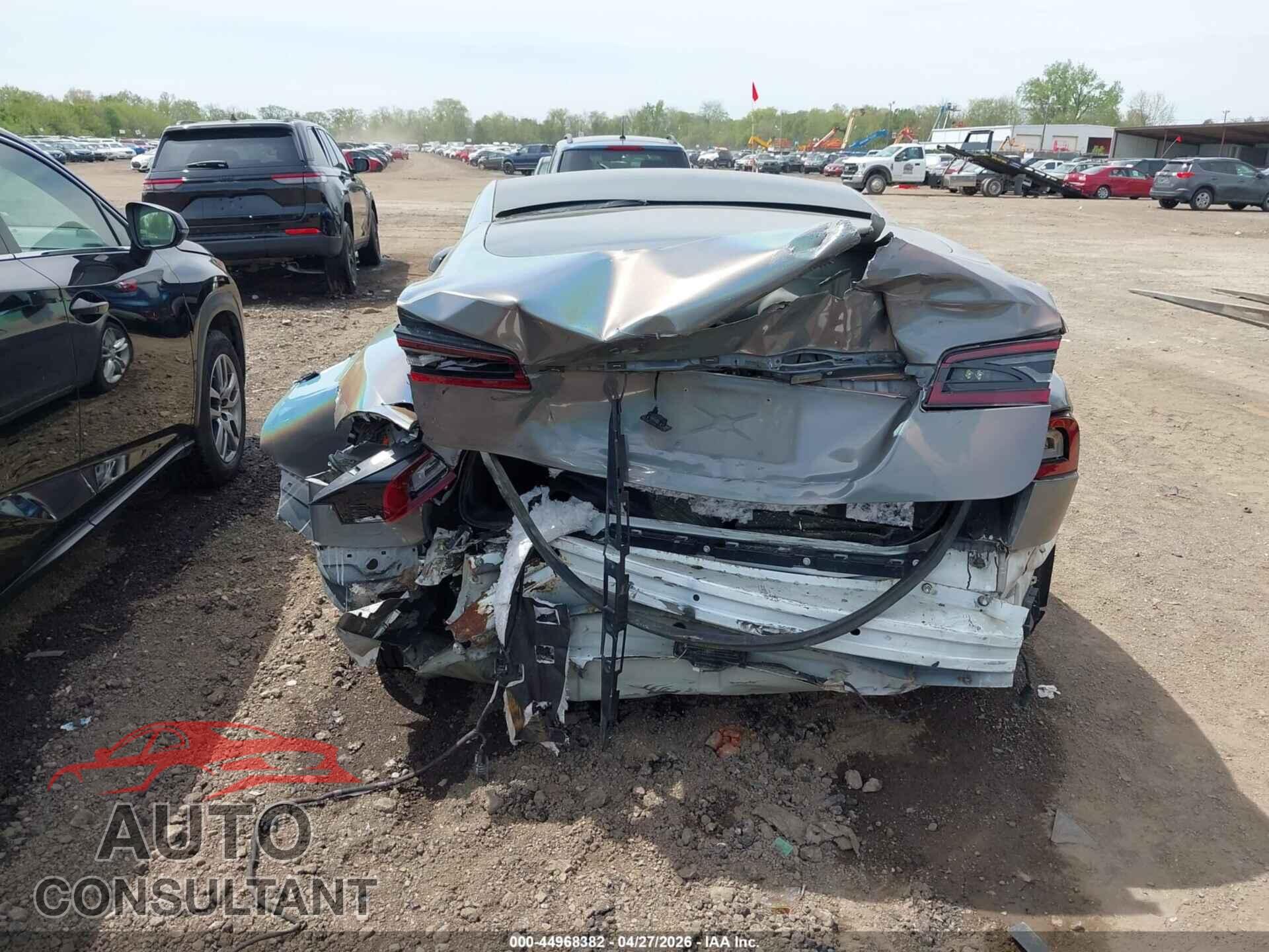 TESLA MODEL S 2015 - 5YJSA1E27FF111743