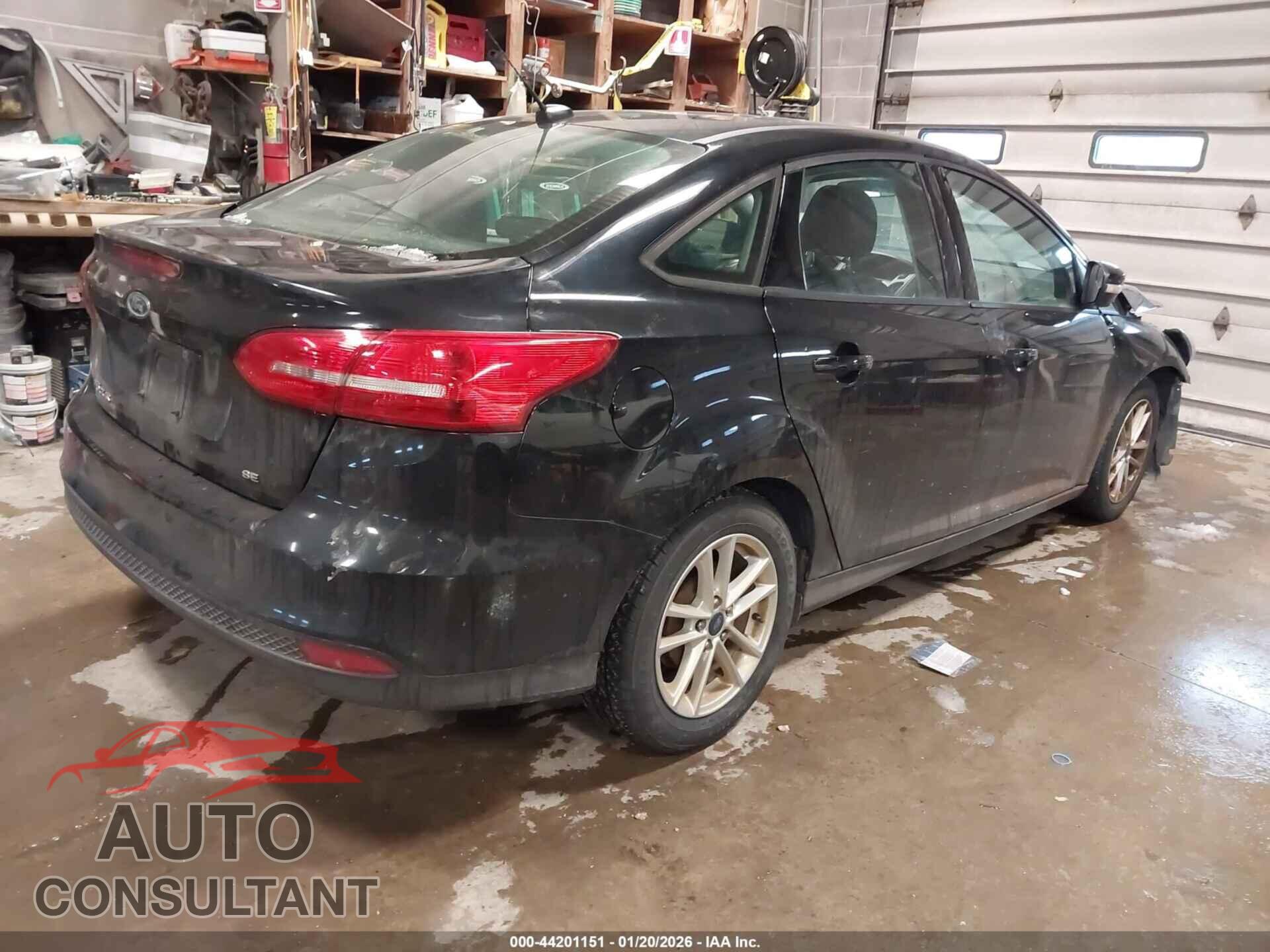 FORD FOCUS 2017 - 1FADP3F21HL297576
