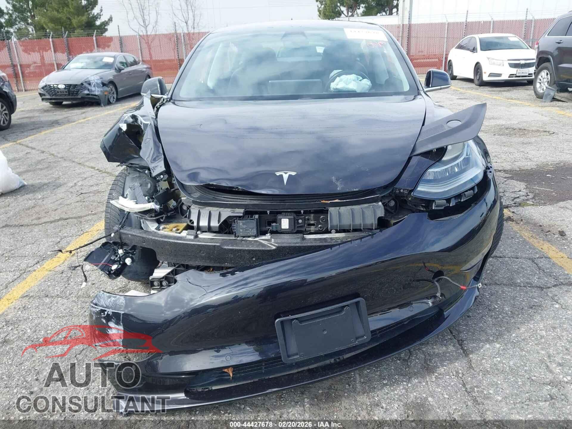 TESLA MODEL 3 2018 - 5YJ3E1EA5JF089198