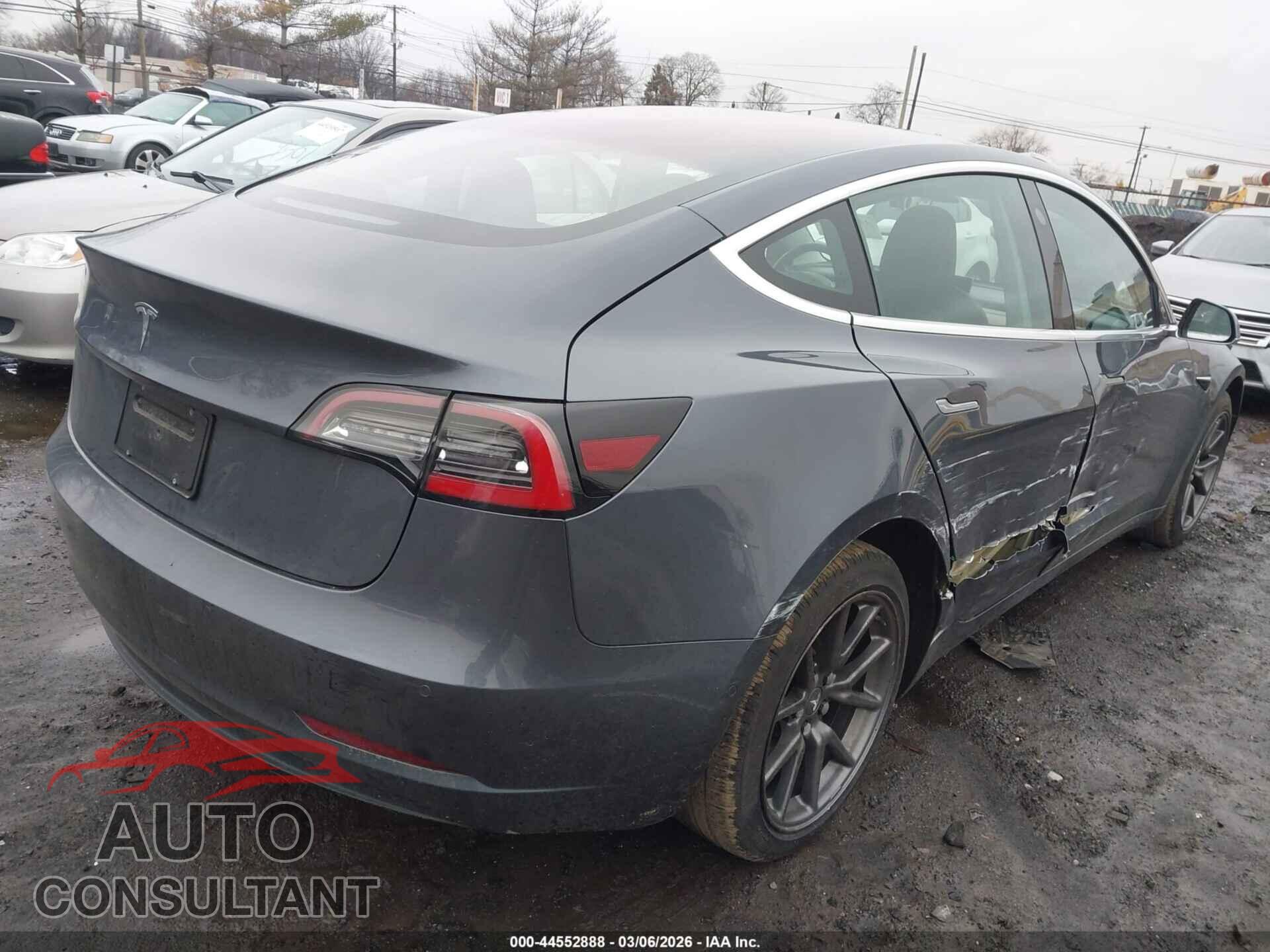 TESLA MODEL 3 2019 - 5YJ3E1EA7KF307370