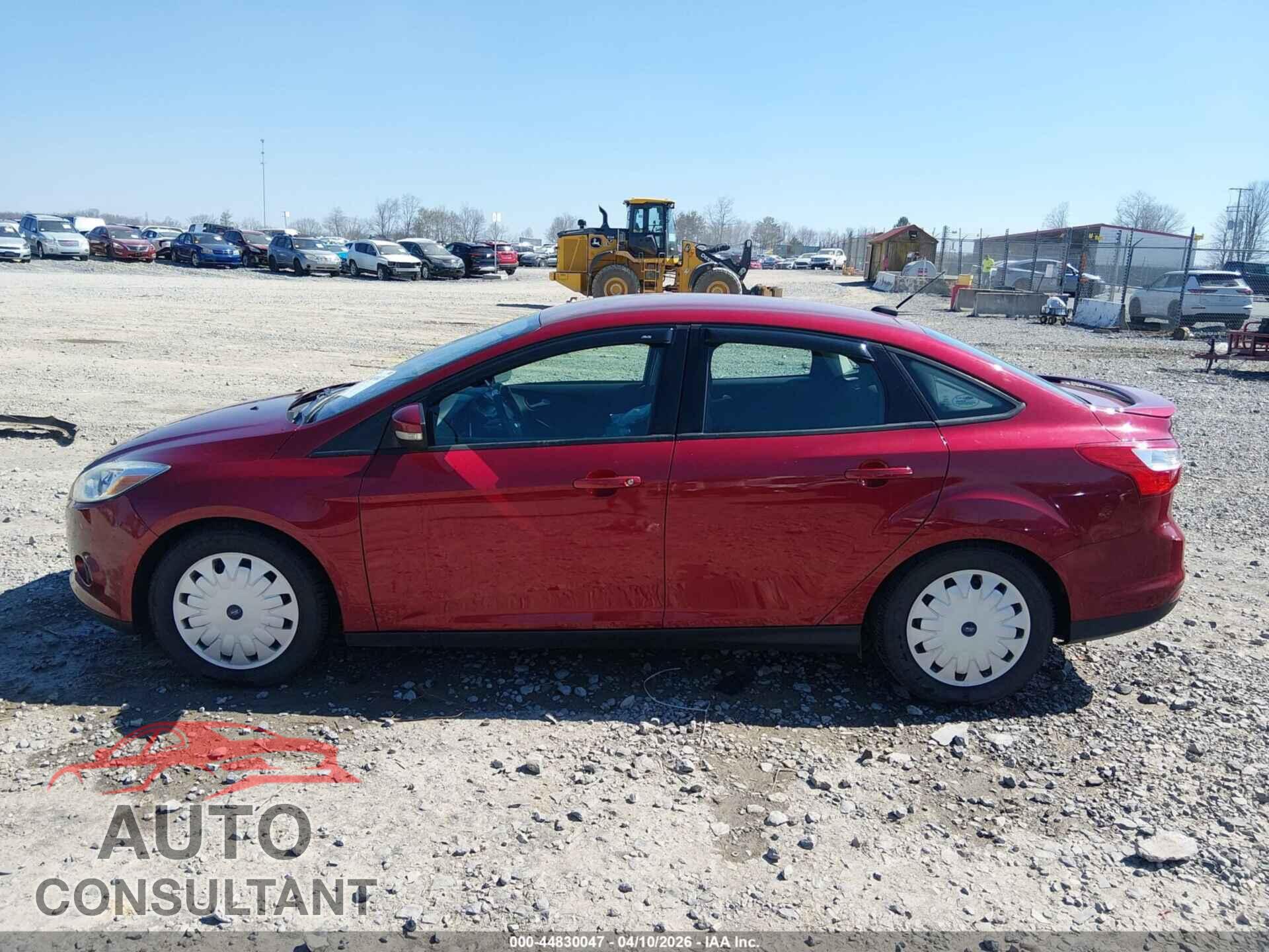 FORD FOCUS 2014 - 1FADP3F27EL253240
