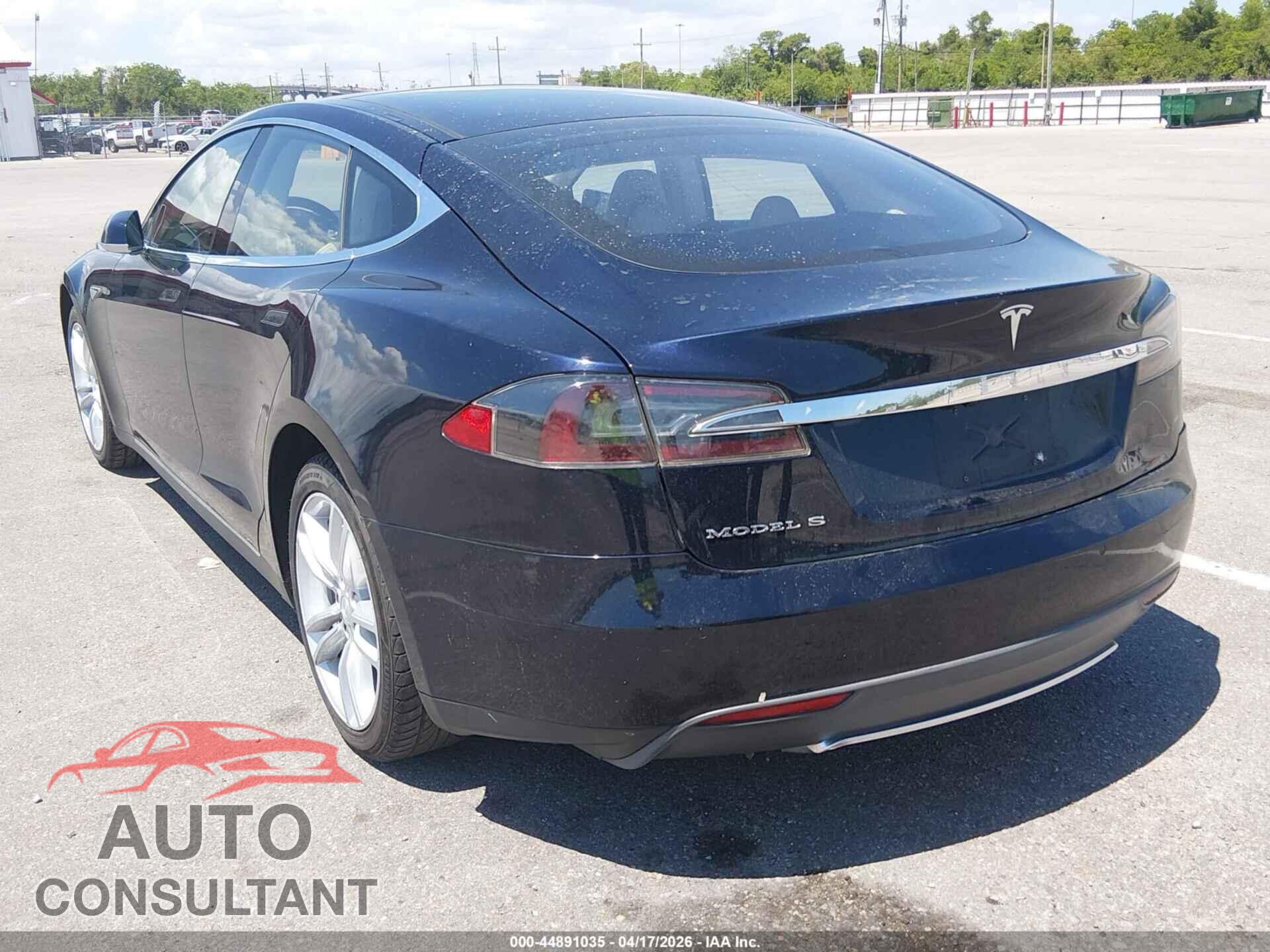 TESLA MODEL S 2014 - 5YJSA1H10EFP43579