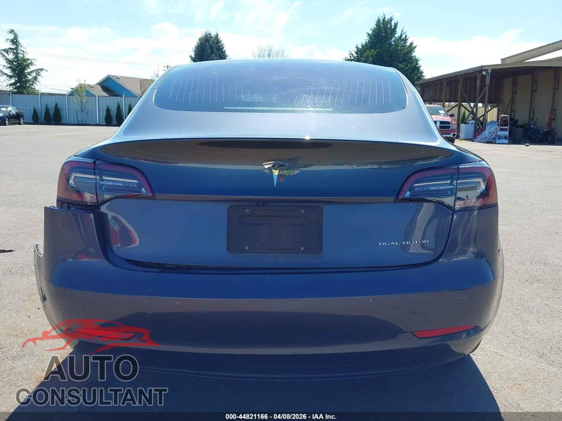 TESLA MODEL 3 2019 - 5YJ3E1EB2KF144815
