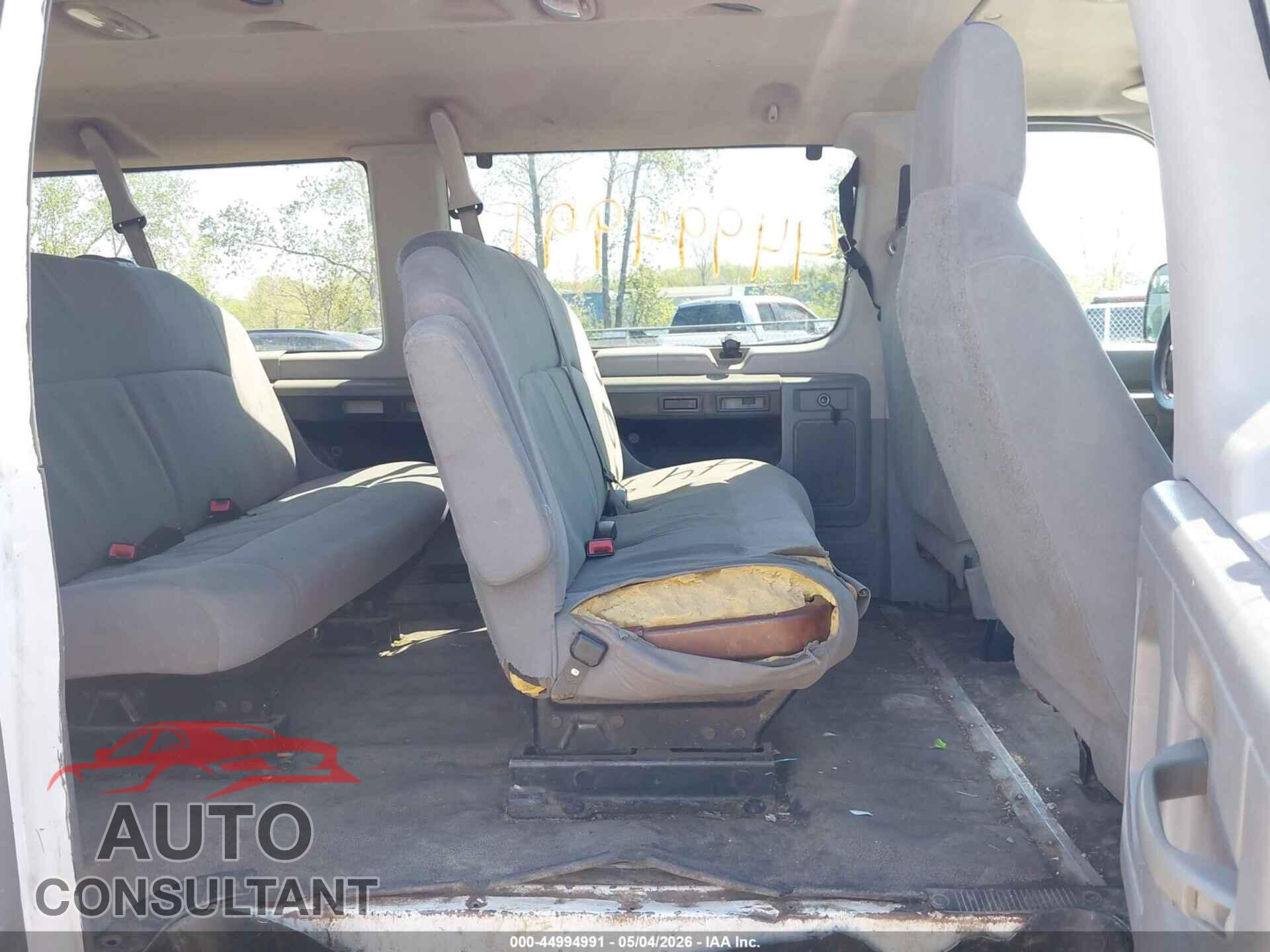 FORD E-350 SUPER DUTY 2011 - 1FBSS3BL9BDA20940