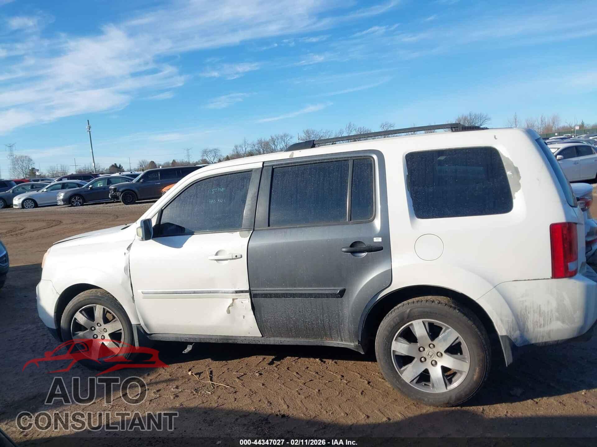 HONDA PILOT 2013 - 5FNYF4H97DB052941