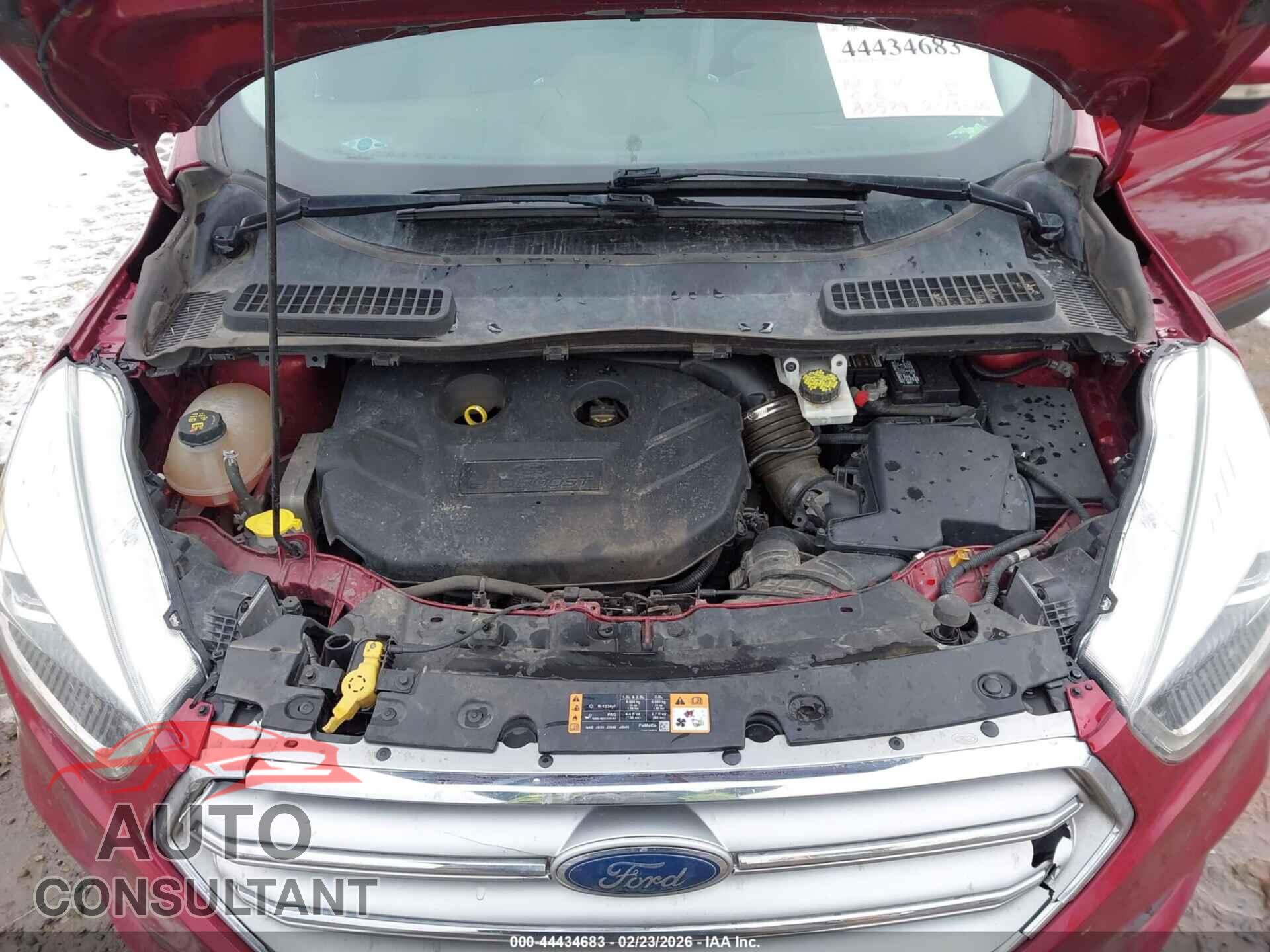 FORD ESCAPE 2017 - 1FMCU9J94HUB45268