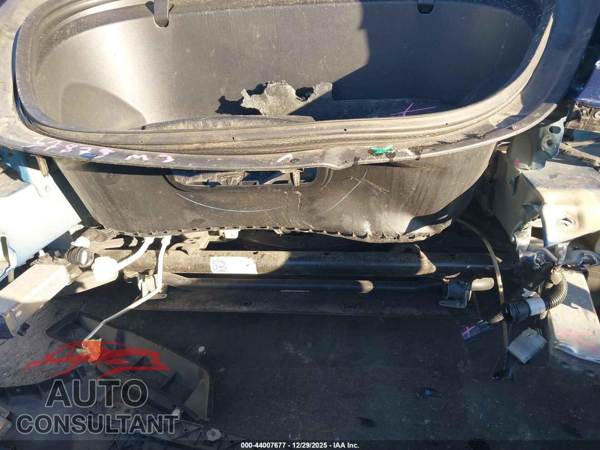 TESLA MODEL 3 2018 - 5YJ3E1EA2JF102571