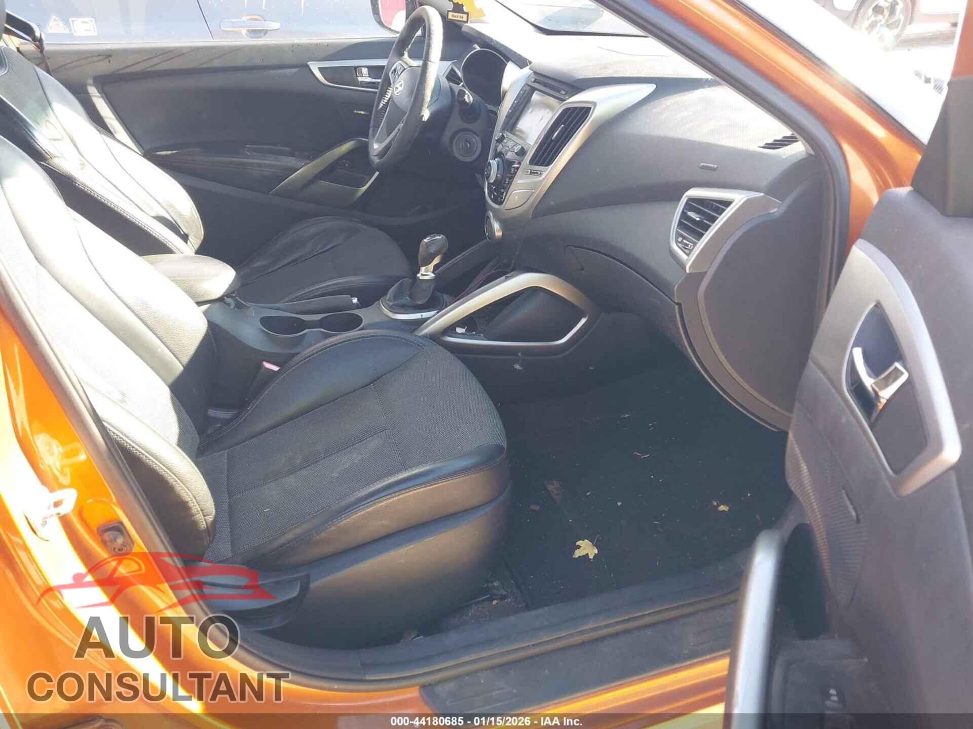 HYUNDAI VELOSTER 2013 - KMHTC6AD1DU126855