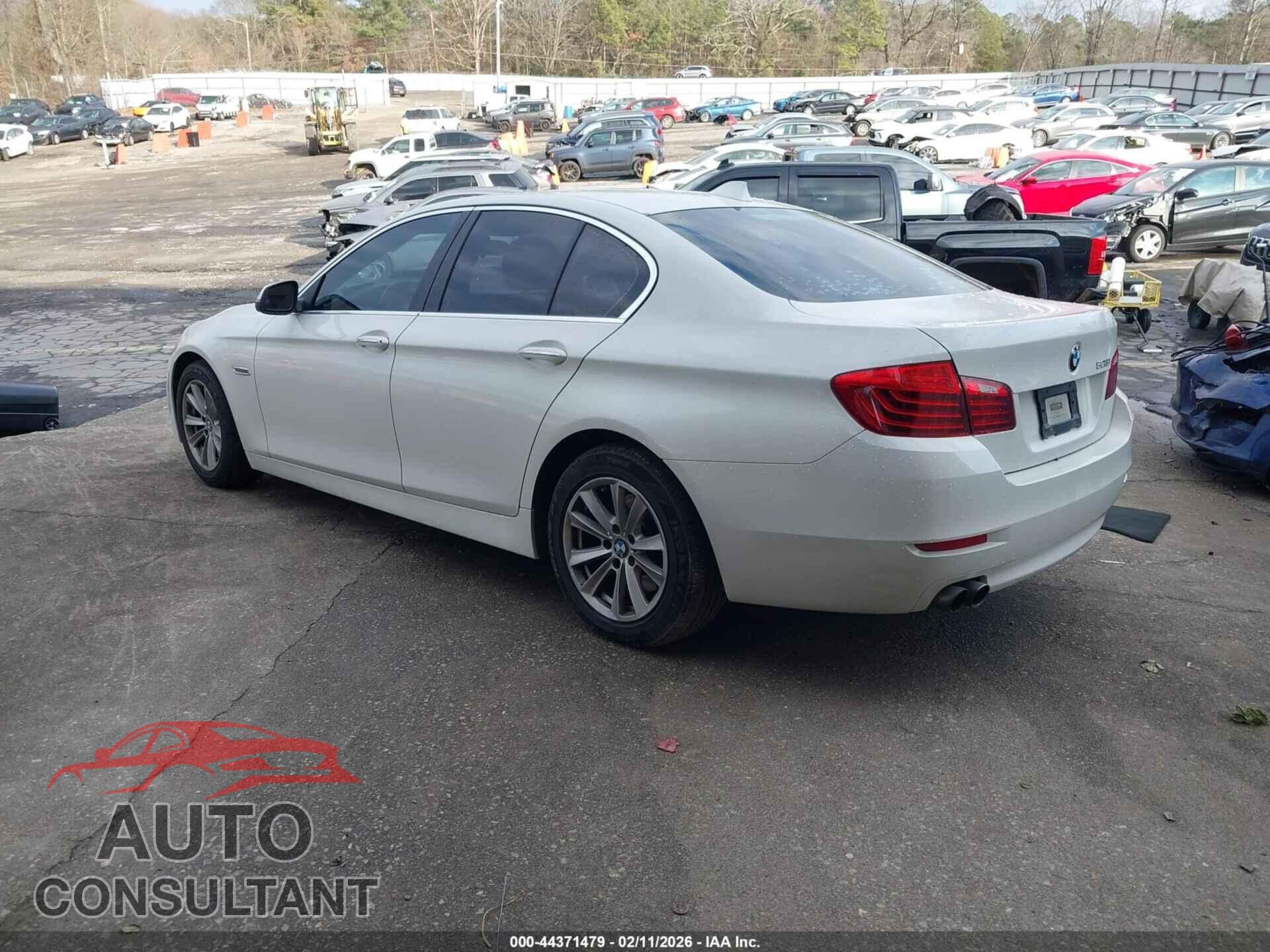BMW 528I 2016 - WBA5A5C51GG352512