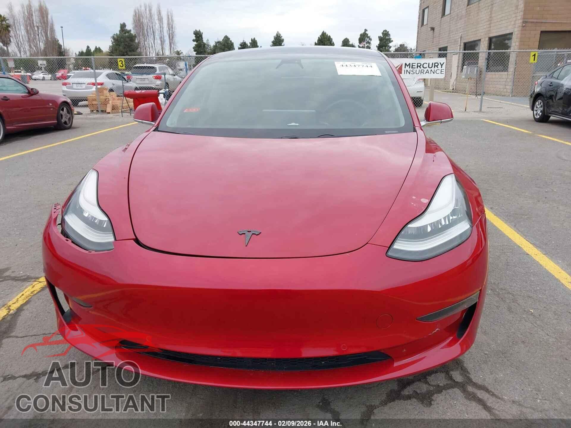 TESLA MODEL 3 2019 - 5YJ3E1EB8KF387237