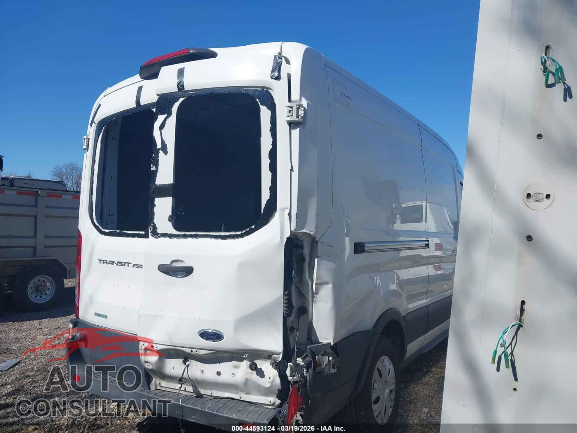 FORD TRANSIT-250 2018 - 1FTYR2CG1JKB50248