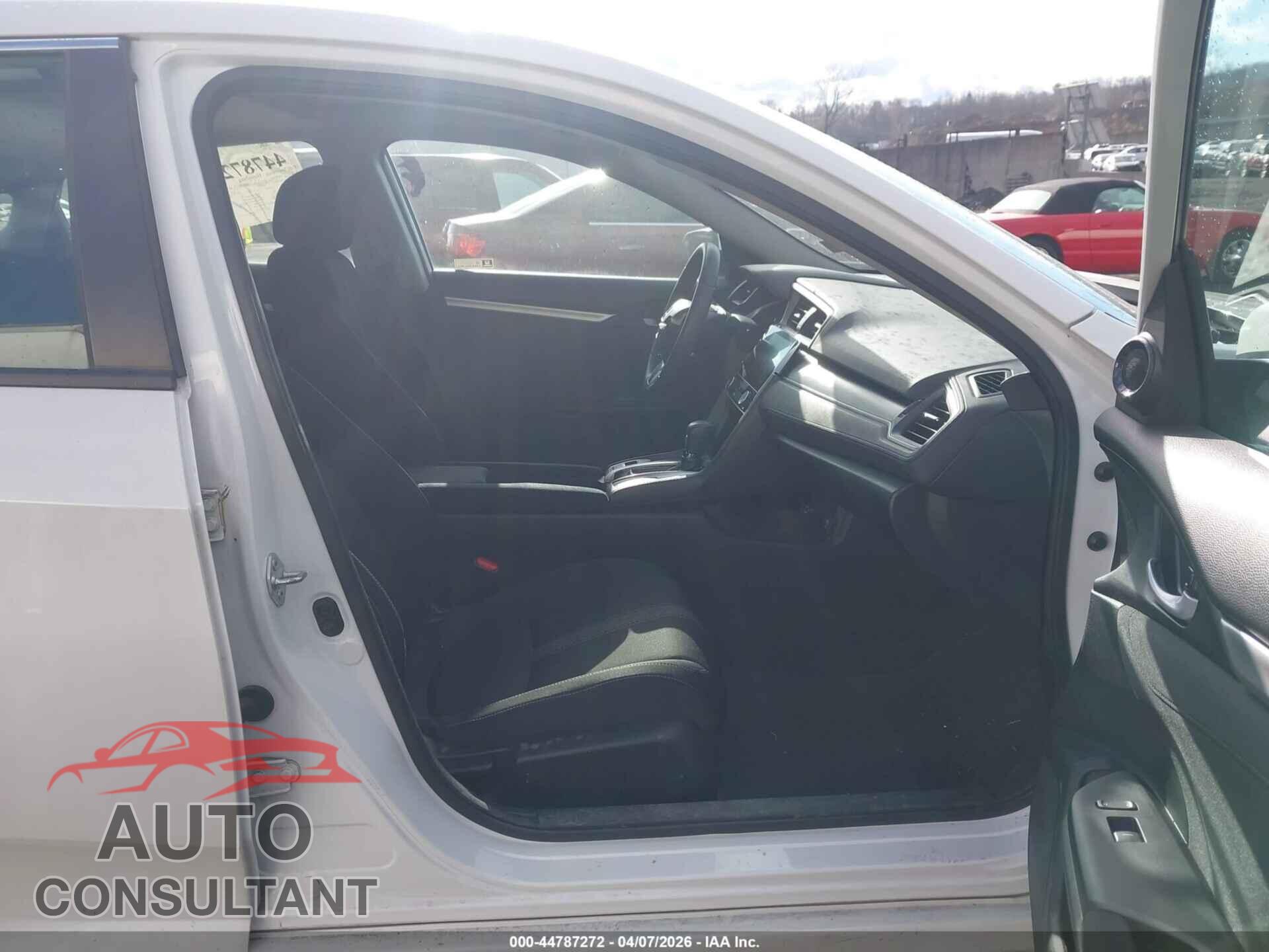 HONDA CIVIC 2018 - 19XFC2F74JE208165
