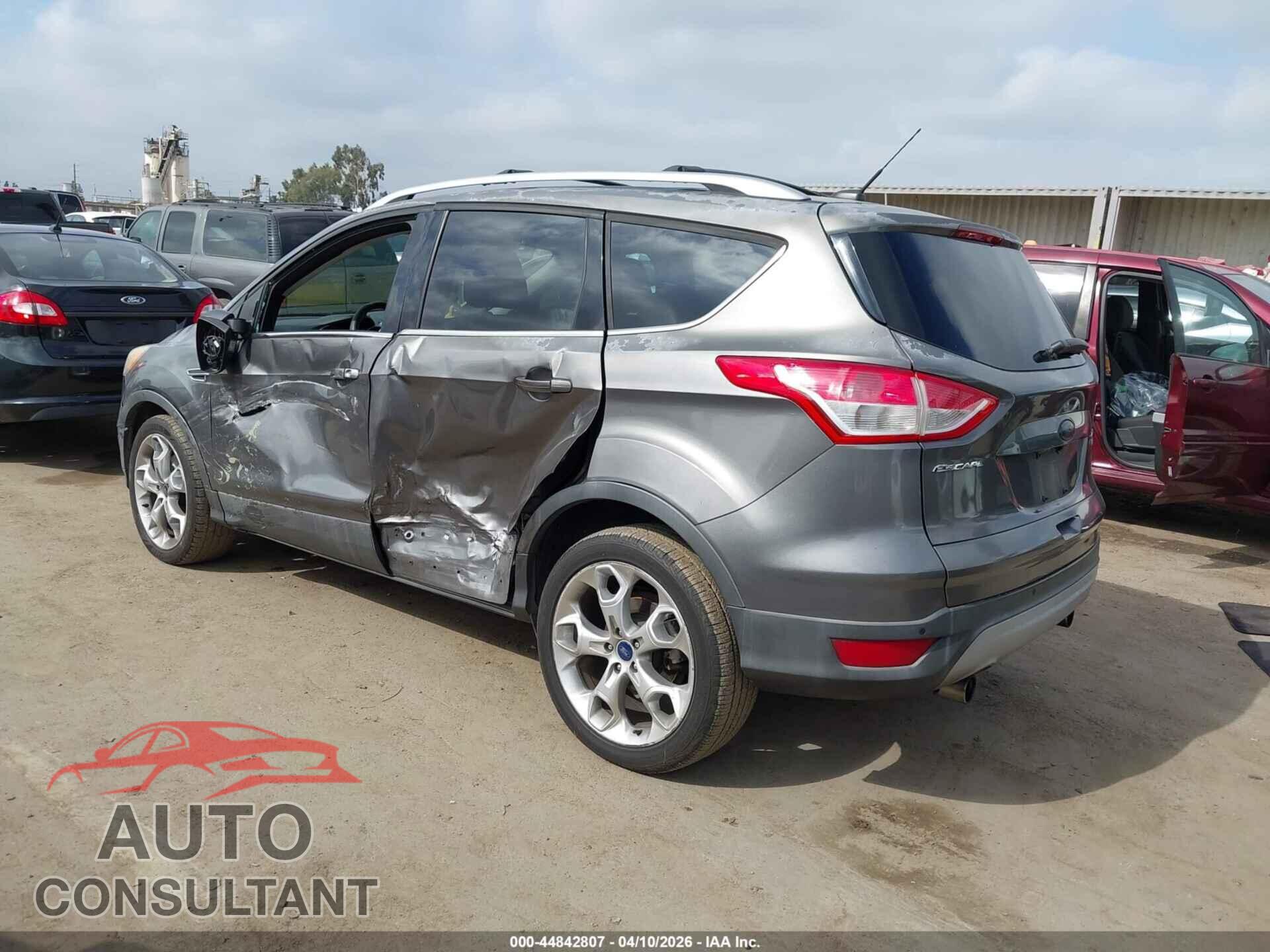 FORD ESCAPE 2013 - 1FMCU0J91DUD24261