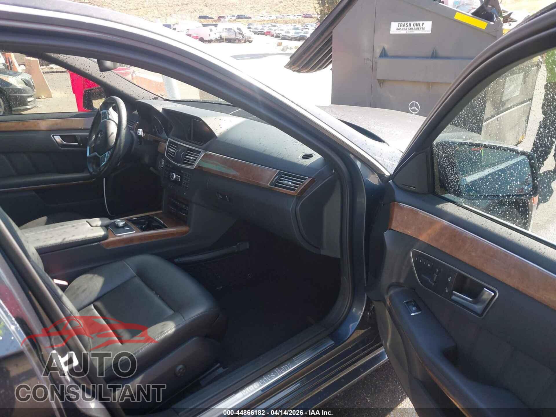 MERCEDES-BENZ E 350 2013 - WDDHF5KB5DA724124