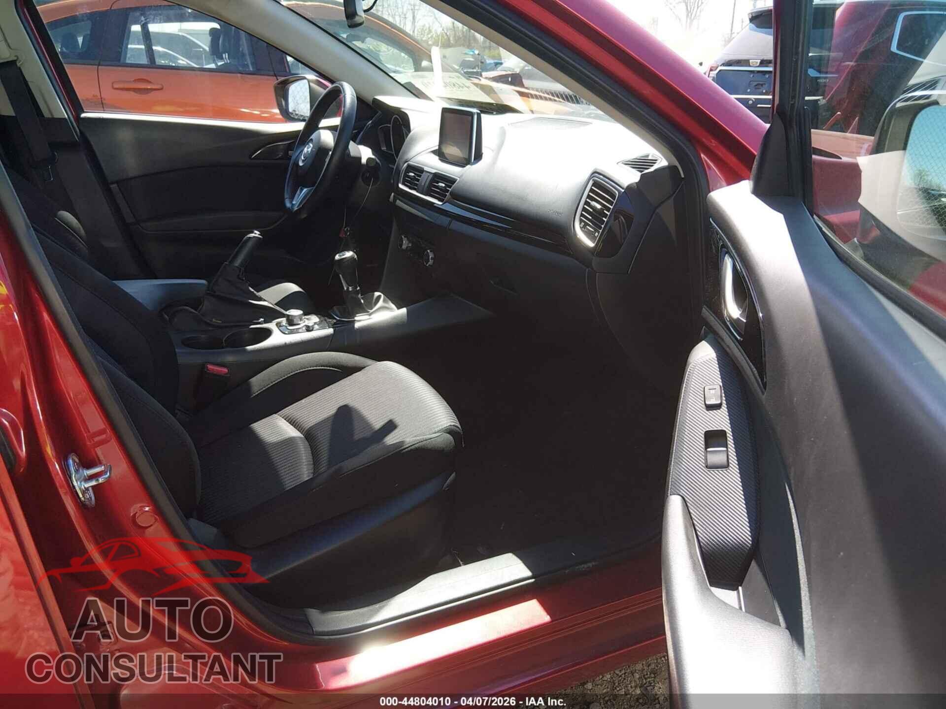 MAZDA MAZDA3 2016 - JM1BM1M71G1324508