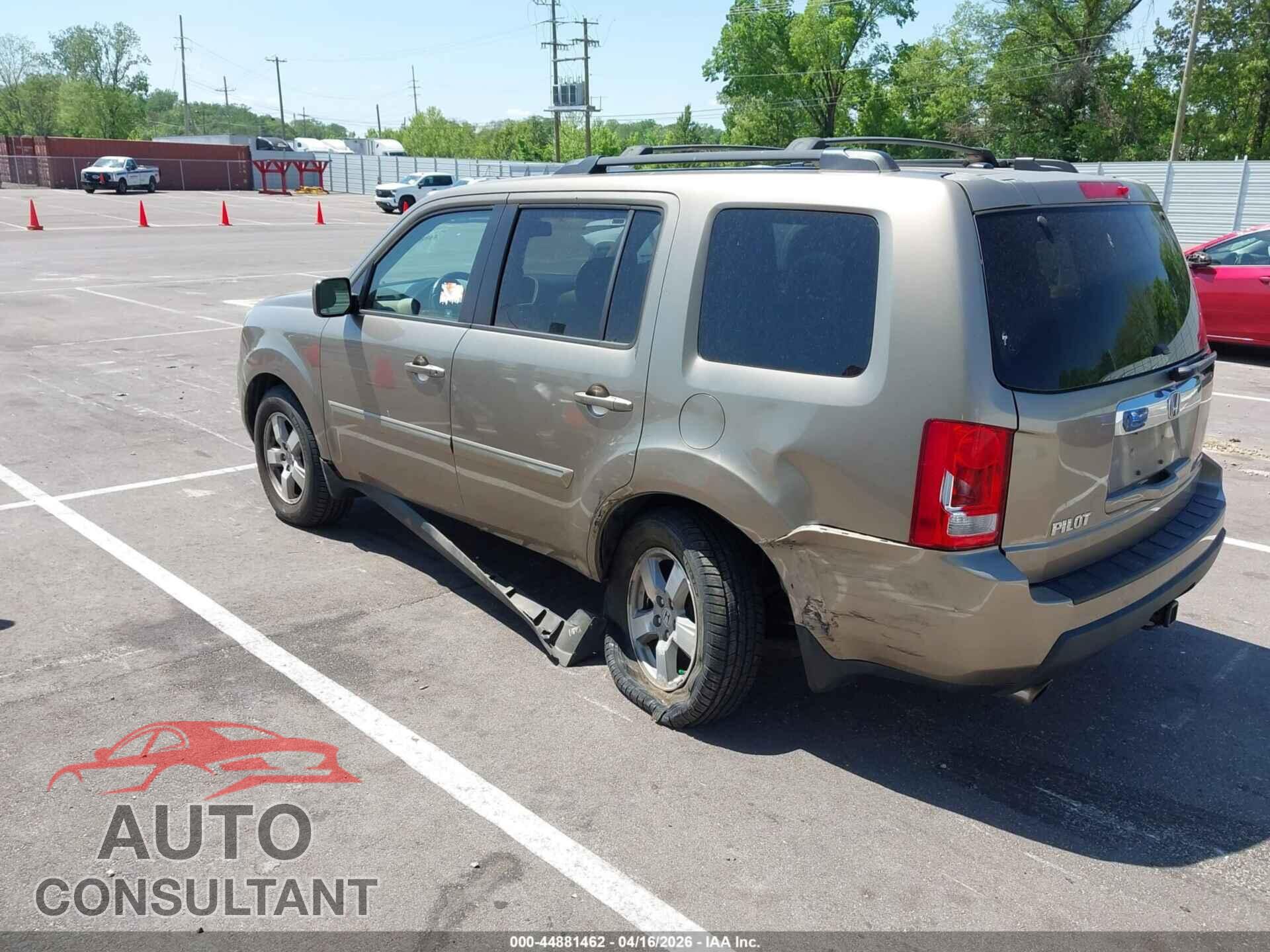 HONDA PILOT 2011 - 5FNYF4H5XBB017319