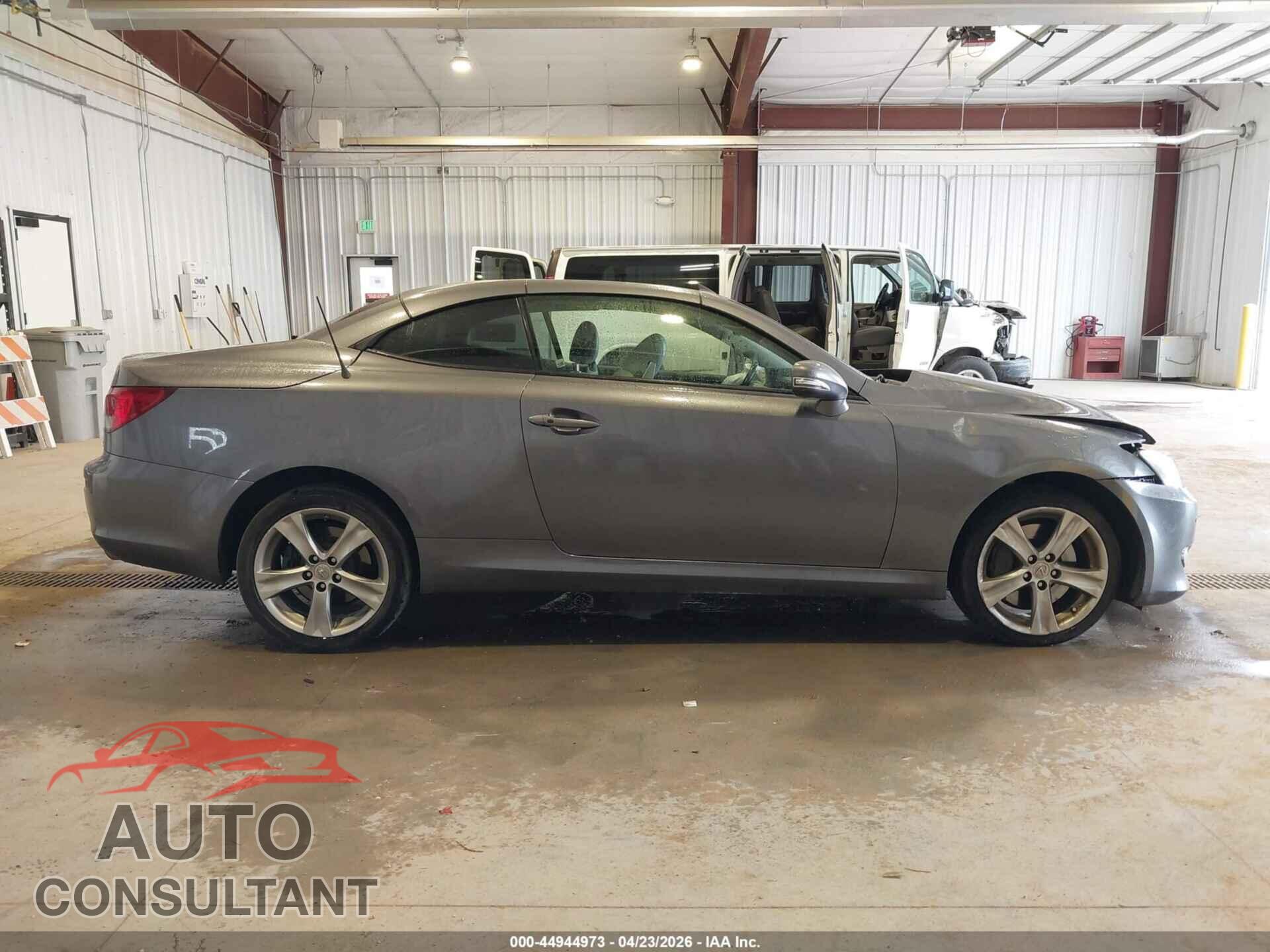 LEXUS IS 350C 2012 - JTHFE2C23C2508796