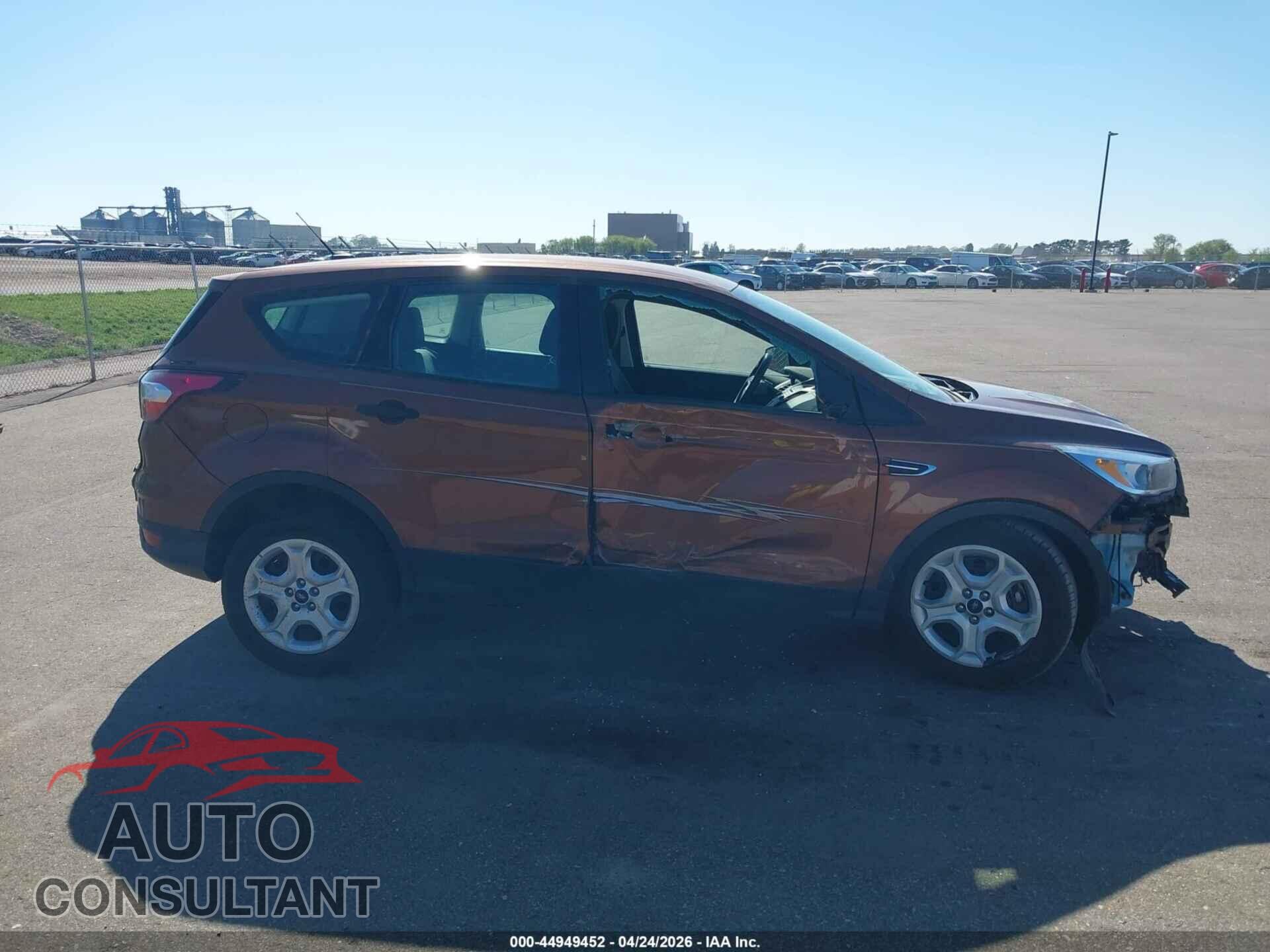 FORD ESCAPE 2017 - 1FMCU0F77HUA50593