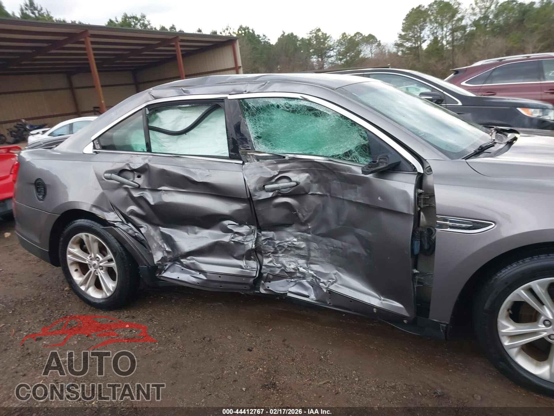 FORD TAURUS 2013 - 1FAHP2E87DG214429