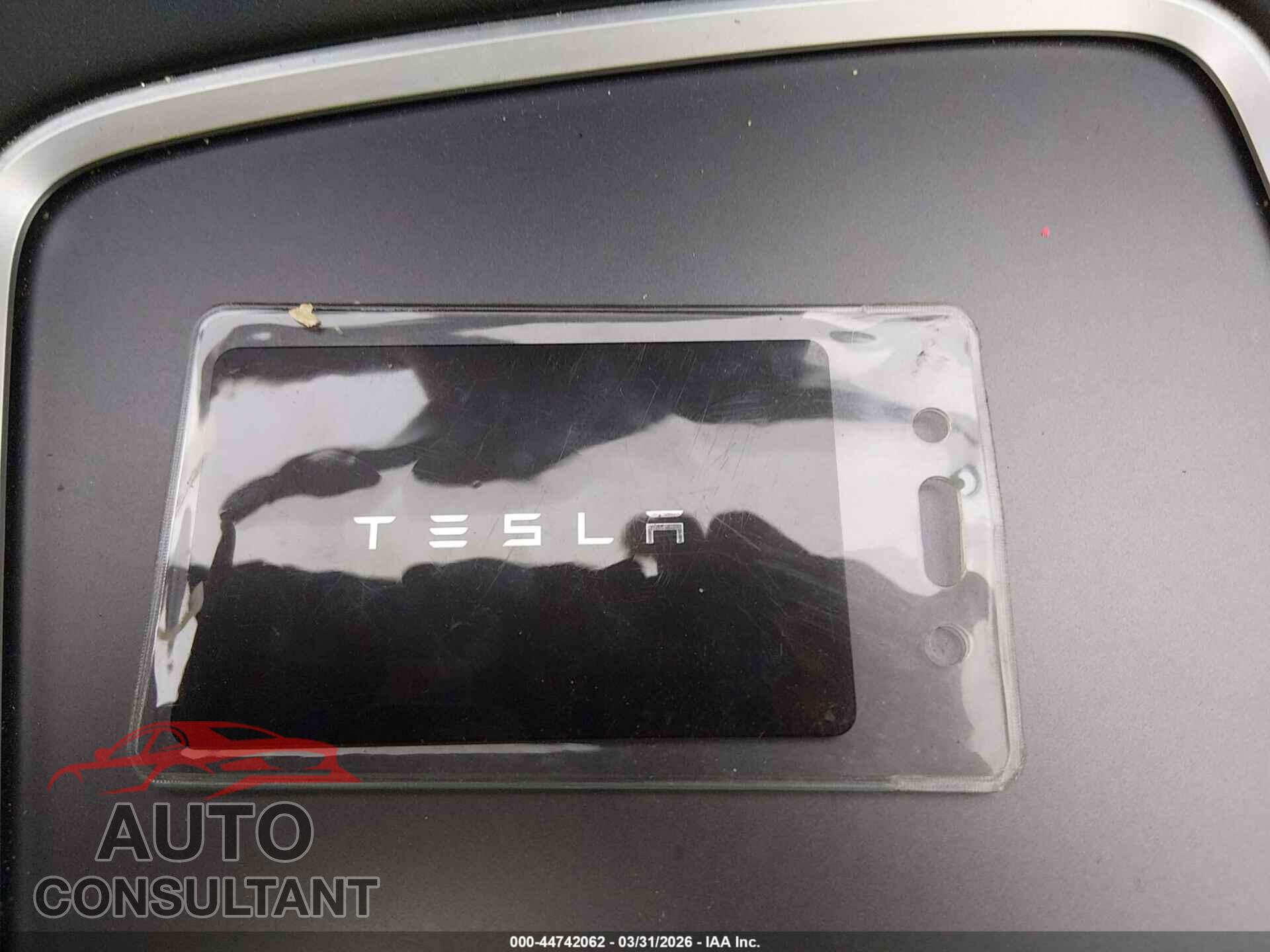 TESLA MODEL 3 2023 - 5YJ3E1EA7PF687253