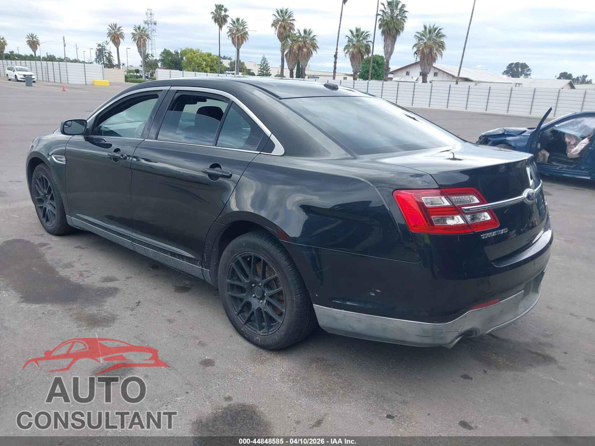 FORD TAURUS 2013 - 1FAHP2E81DG172596
