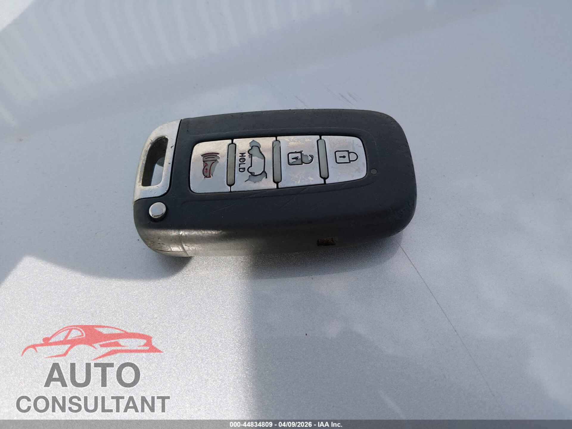 KIA SORENTO 2013 - 5XYKUDA24DG372140