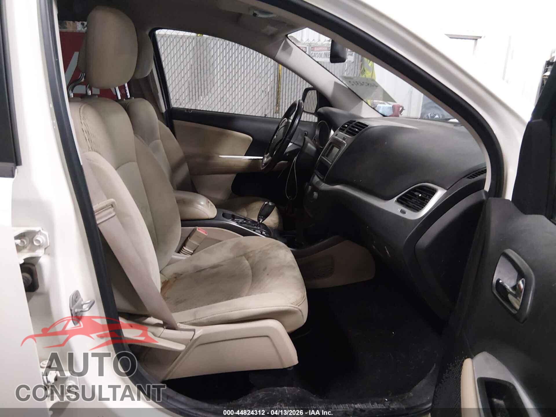 DODGE JOURNEY 2013 - 3C4PDCAB2DT728447