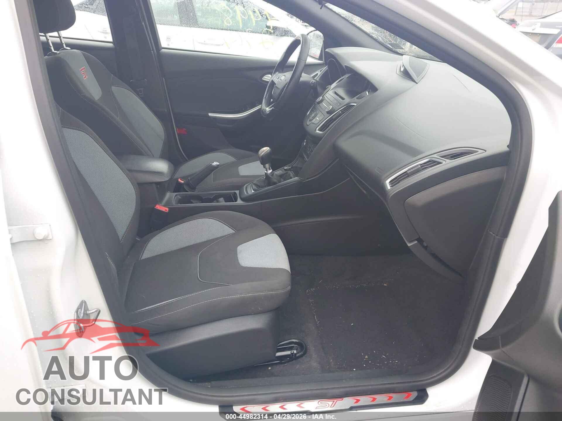 FORD FOCUS ST 2016 - 1FADP3L90GL224005