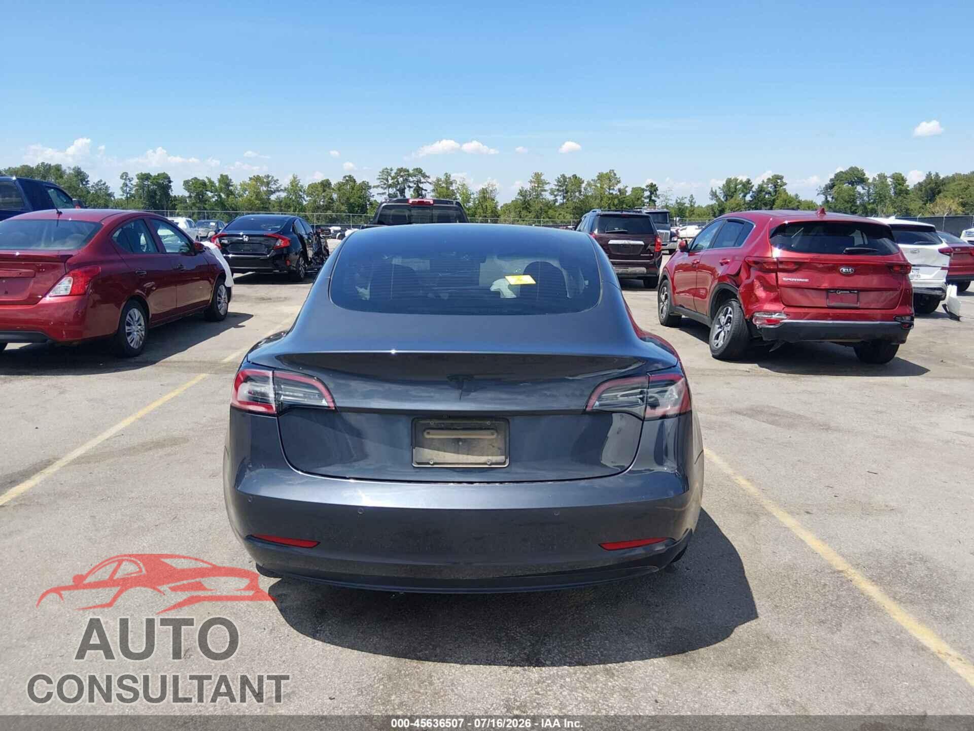 TESLA MODEL 3 2022 - 5YJ3E1EB2NF197115